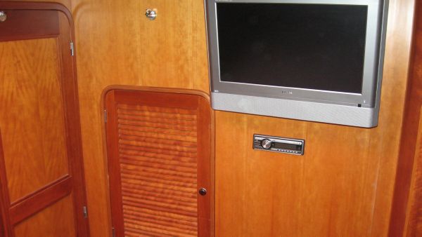 Hanging Locker - TV in Master