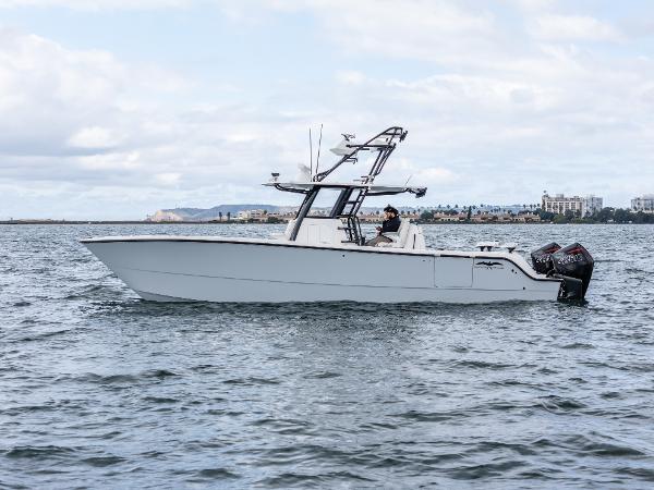 Photo of 2020 Invincible 35'