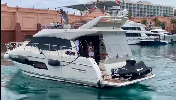 2020 Prestige 460