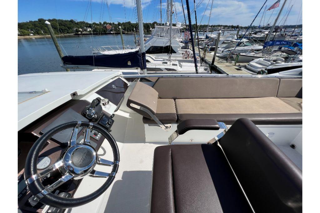 Newport RI Yacht Brokerage