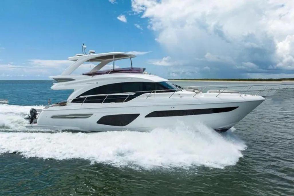 2019 PRINCESS F62