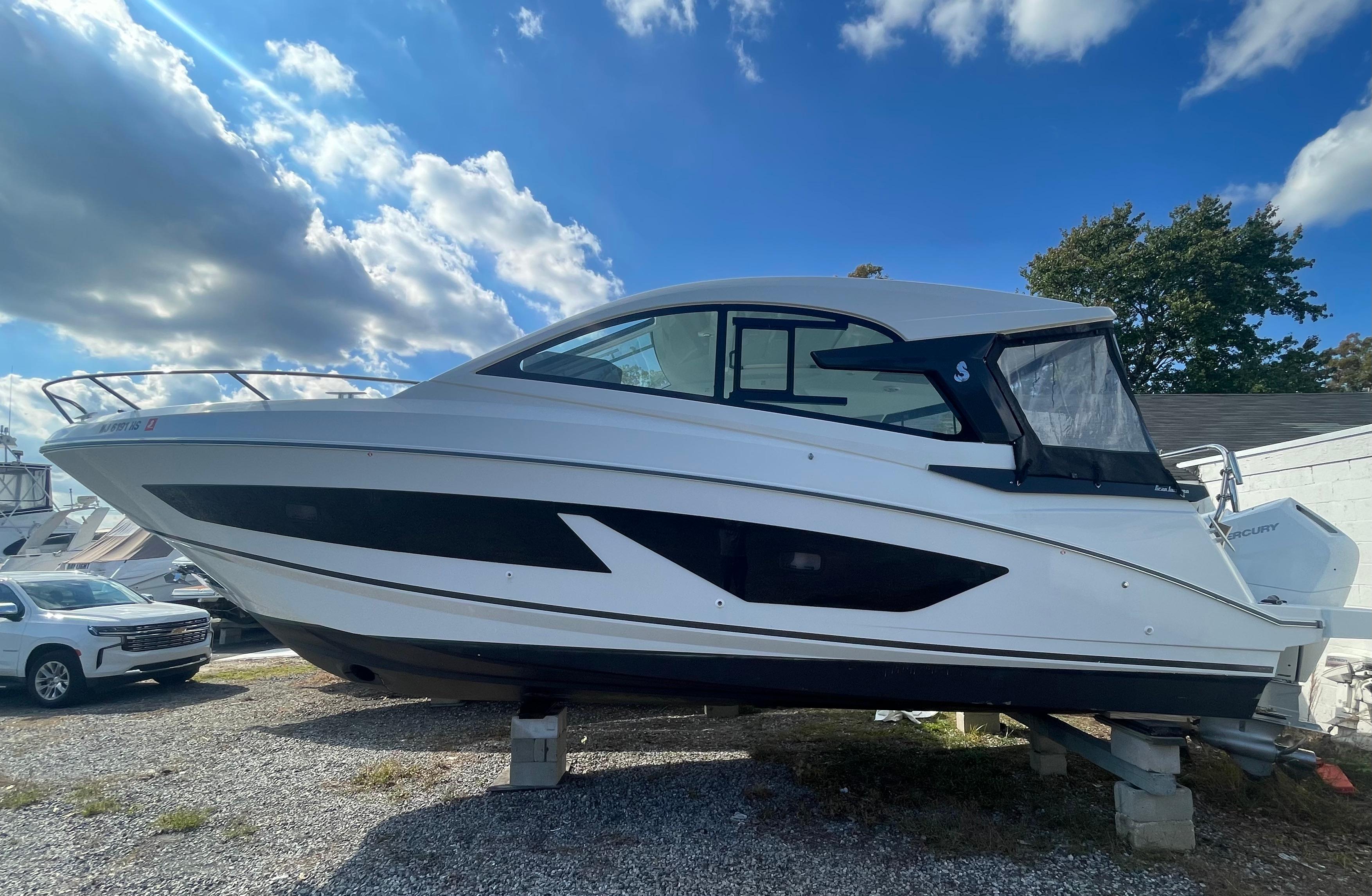 32' Beneteau 2024