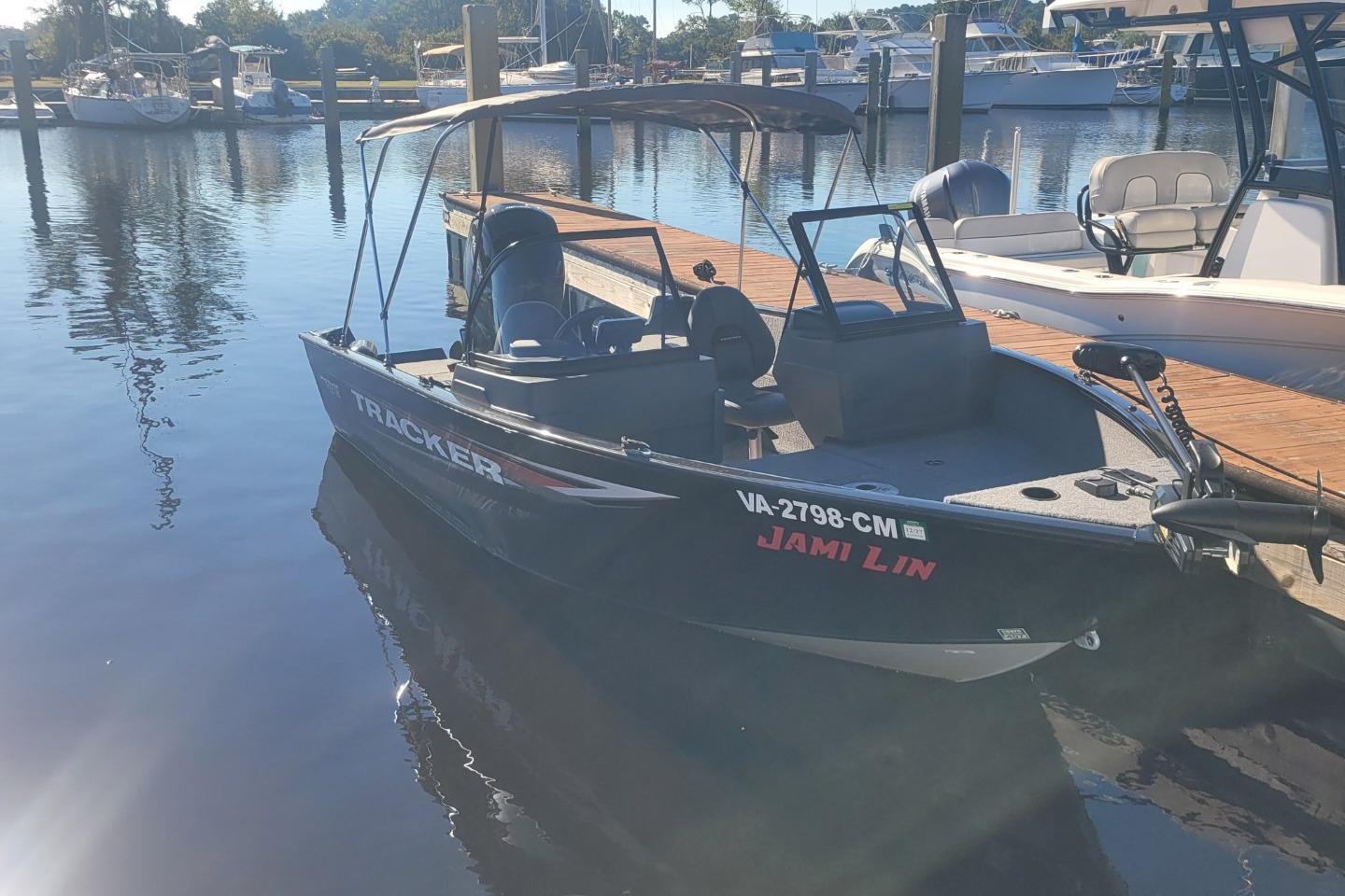 2025 Tracker Pro Guide V-175 Combo