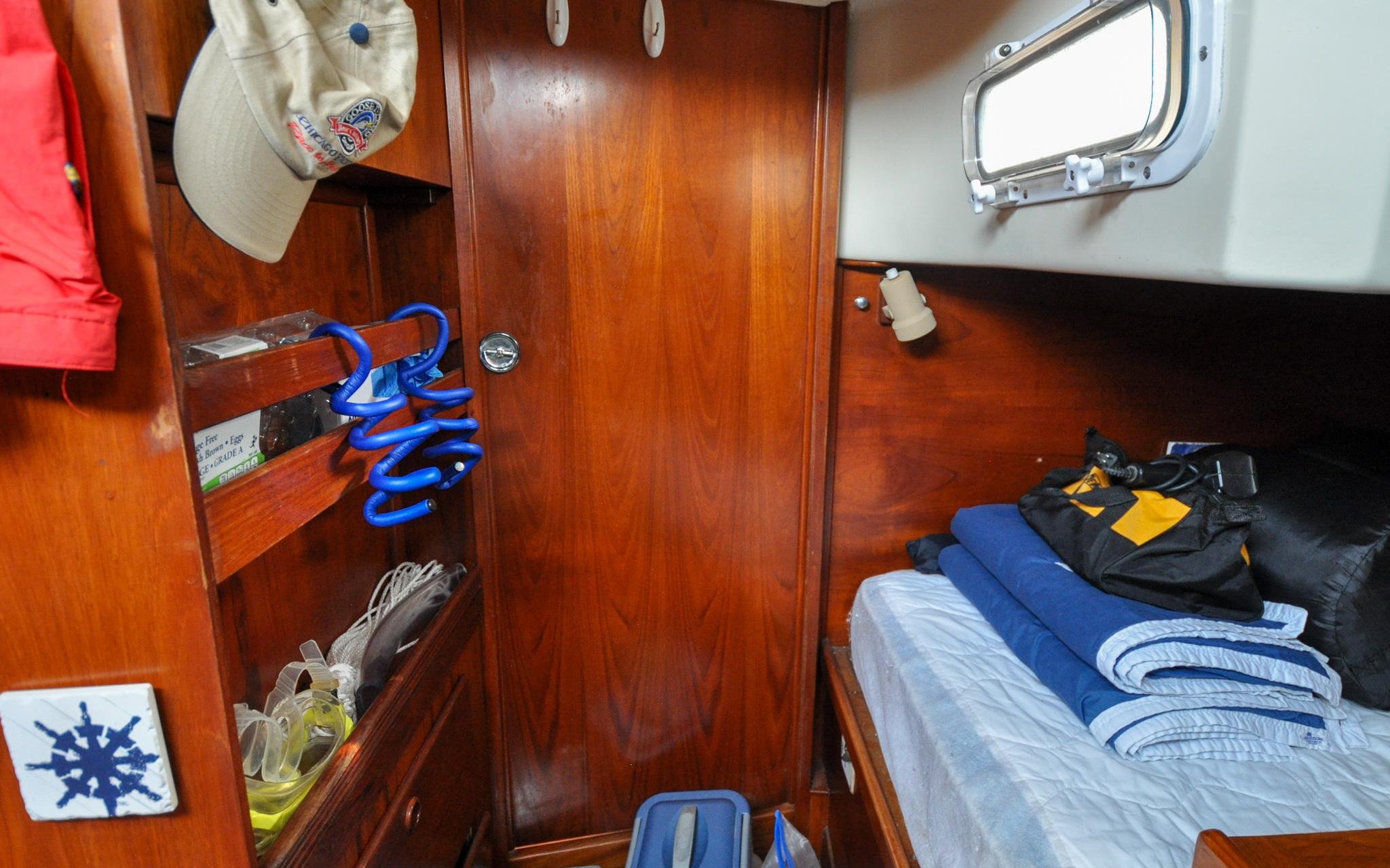 Milady Yacht Photos Pics Sabre 42 - Milady - Aft Cabin - Door to Head