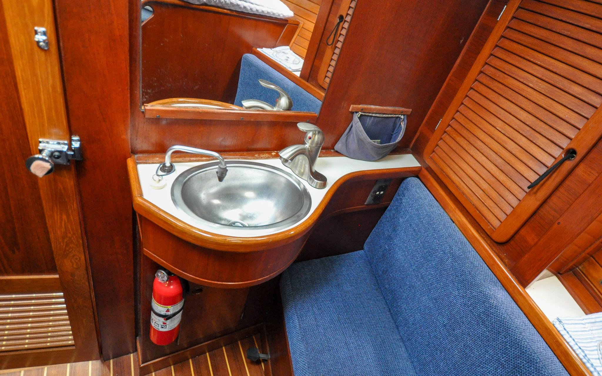 Milady Yacht Photos Pics Sabre 42 - Milady - Forward Cabin - Sink/Vanity