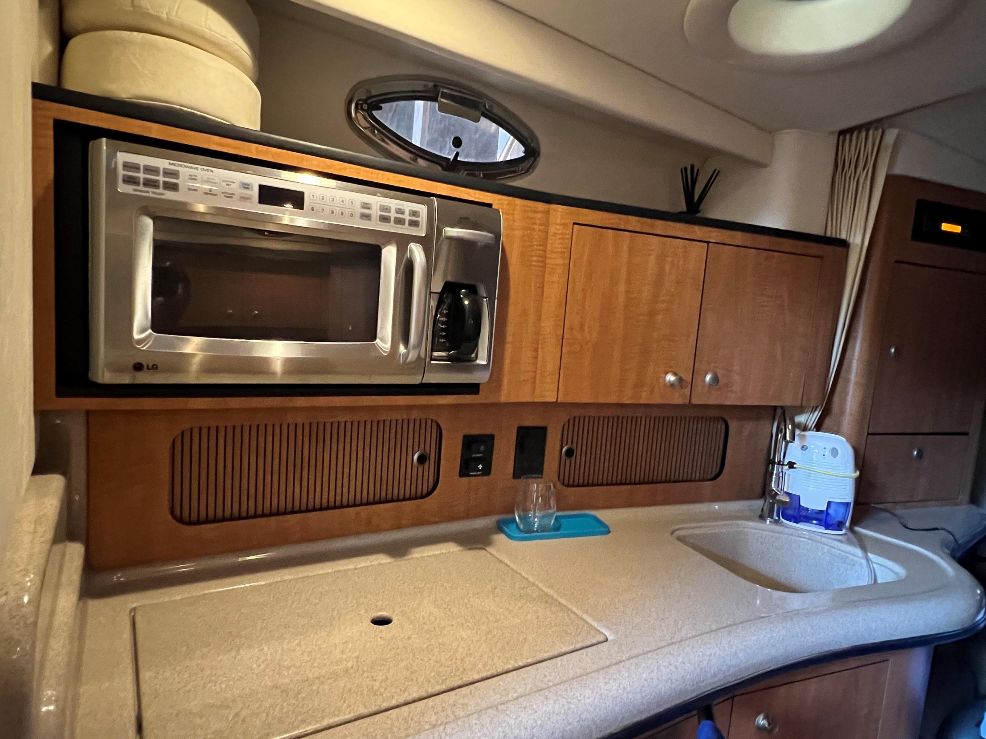 2006-sea-ray-320-sundancer-power-9749823-20250407112405627-1_XLARGE