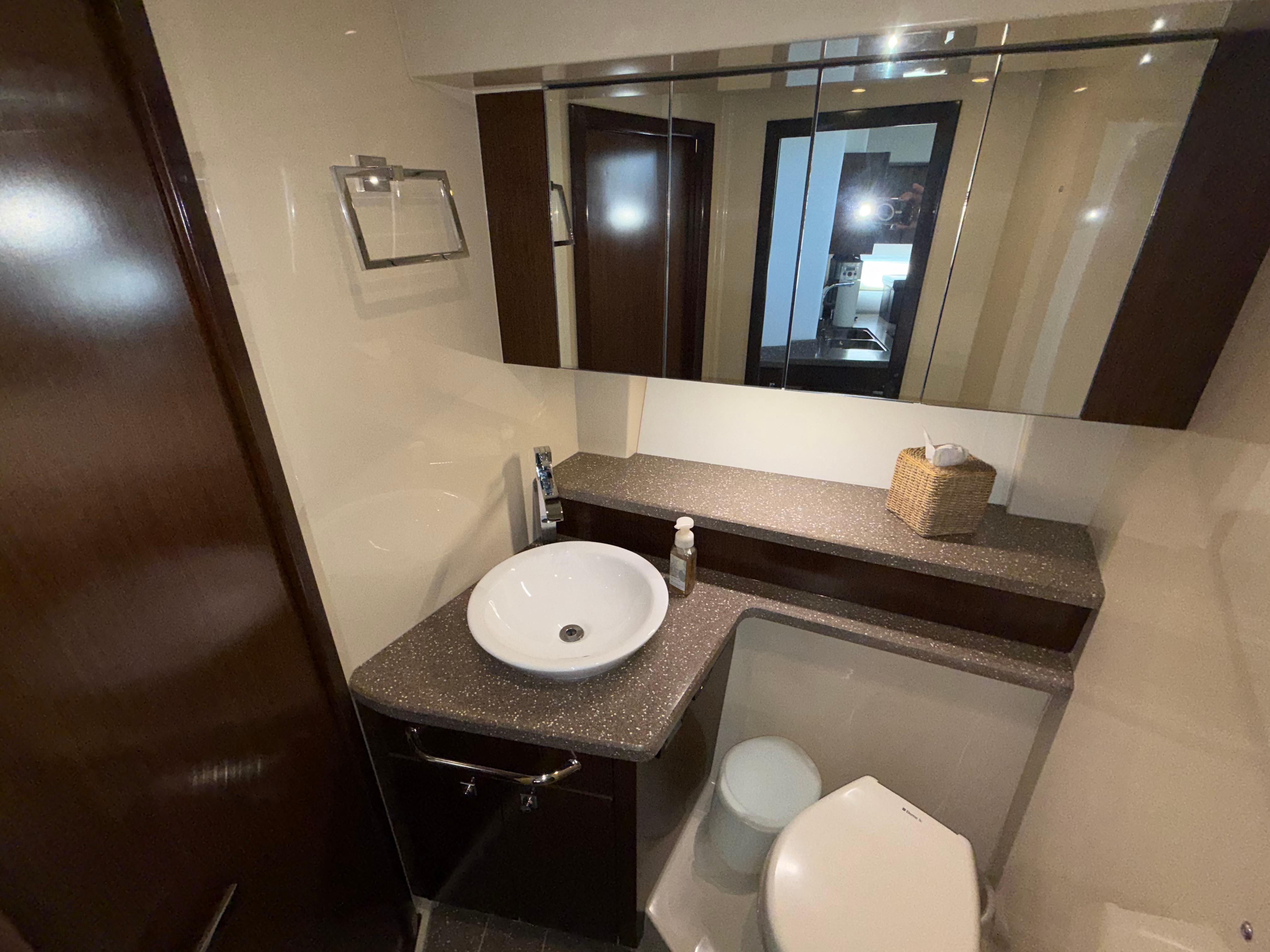 2011-cruisers-yachts-48-cantius-power-9849824-983725656-0-230620252029-34