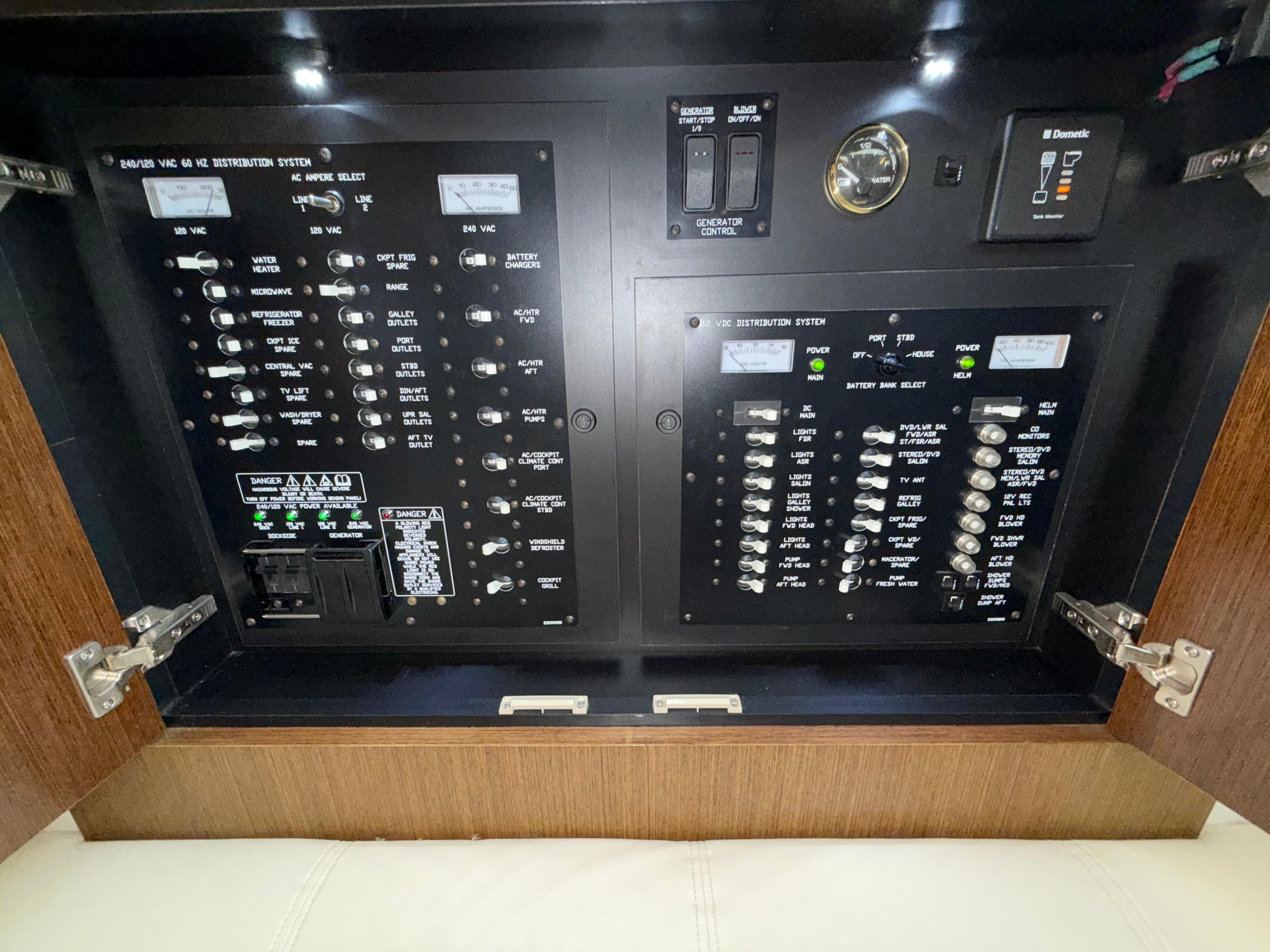 2011-cruisers-yachts-48-cantius-power-9849824-983725660-0-230620252029-36