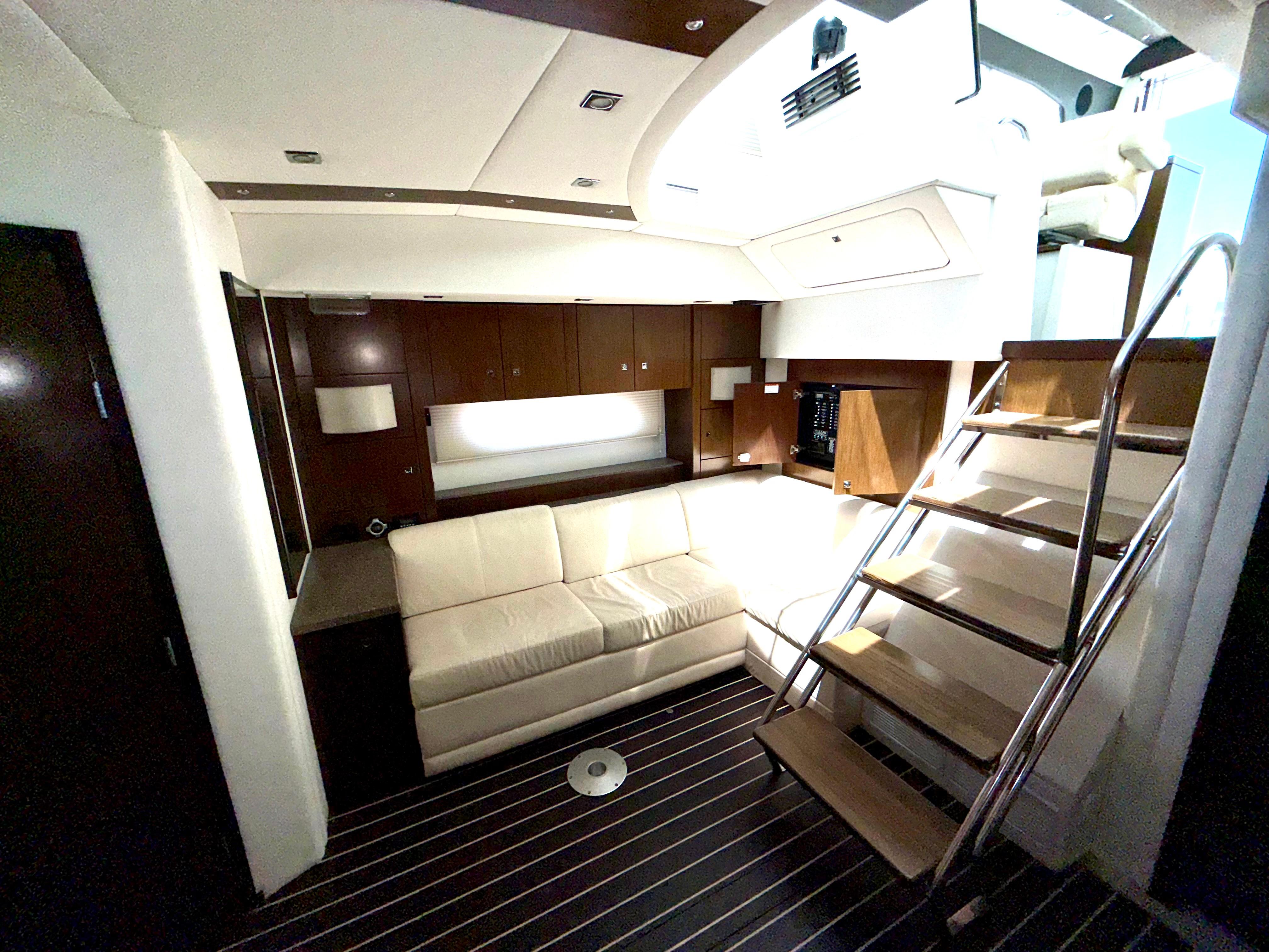 2011-cruisers-yachts-48-cantius-power-9849824-984980281-0-030720251045-50