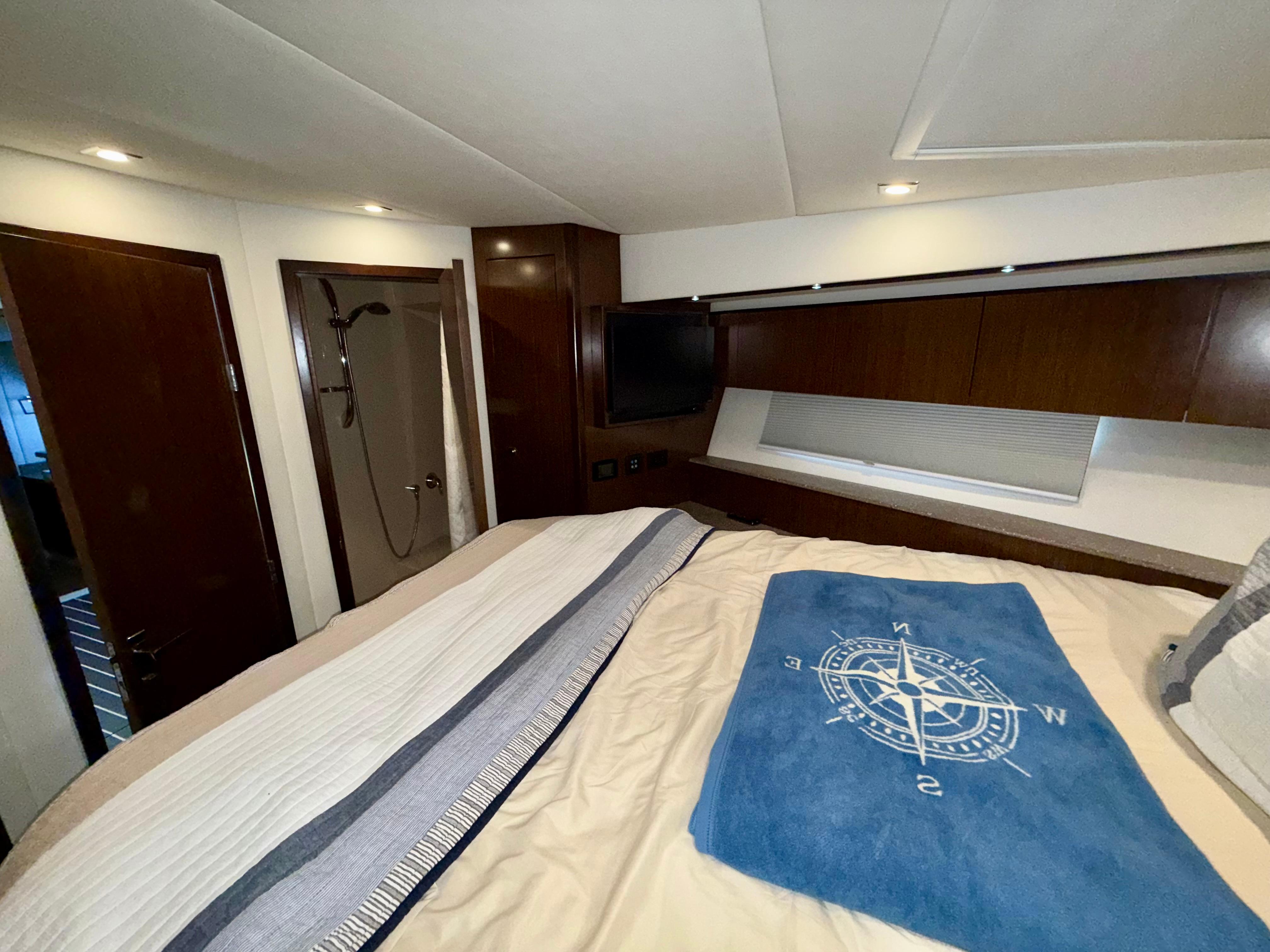 2011-cruisers-yachts-48-cantius-power-9849824-984980288-0-030720251045-45