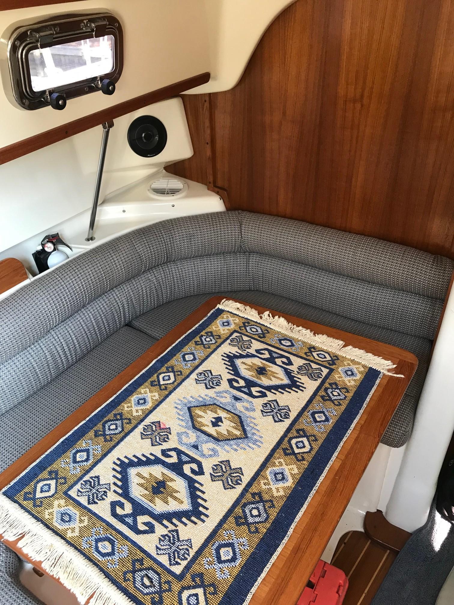 Salon dining table