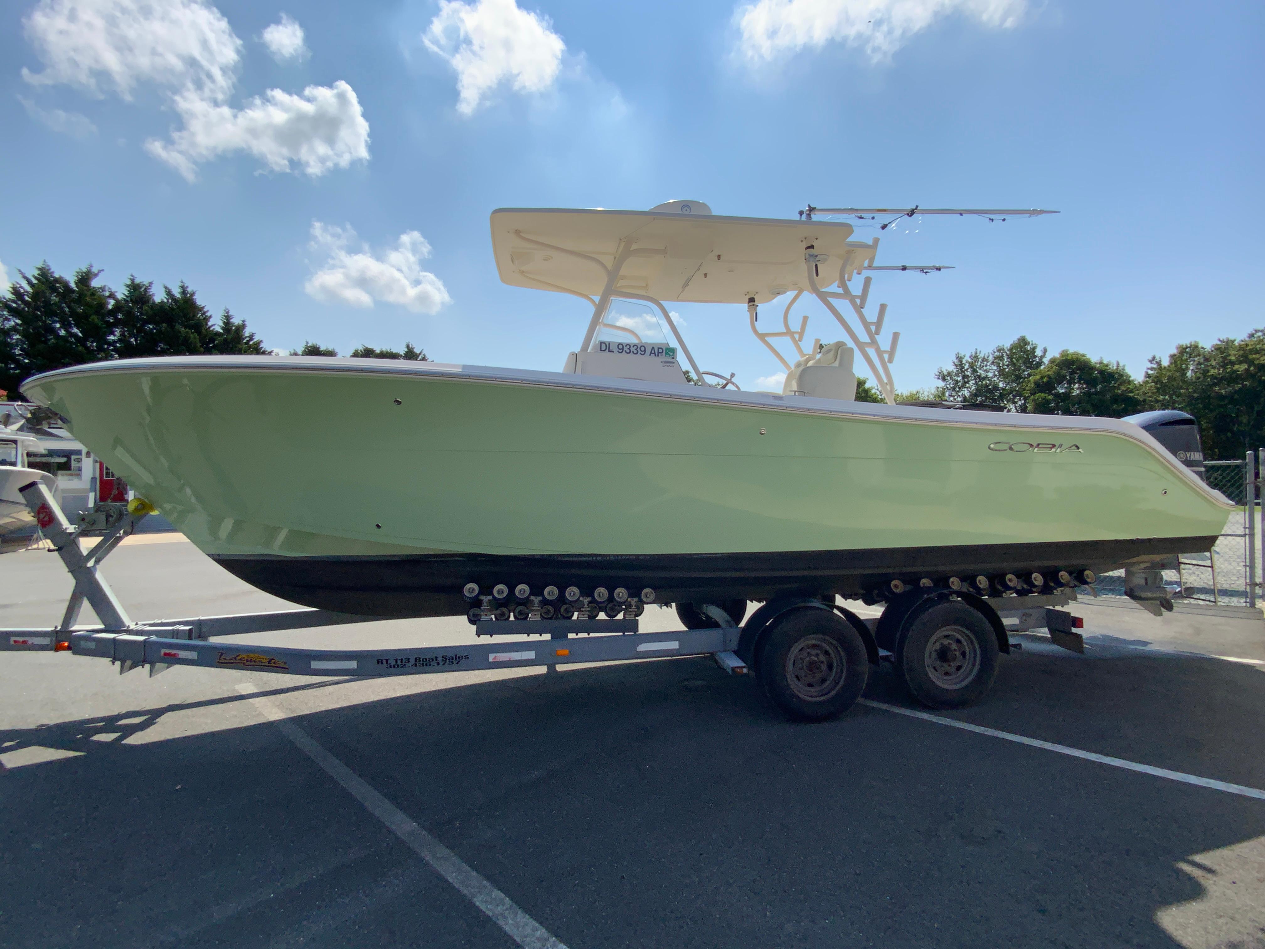 2013 Cobia 296 Center Console-6