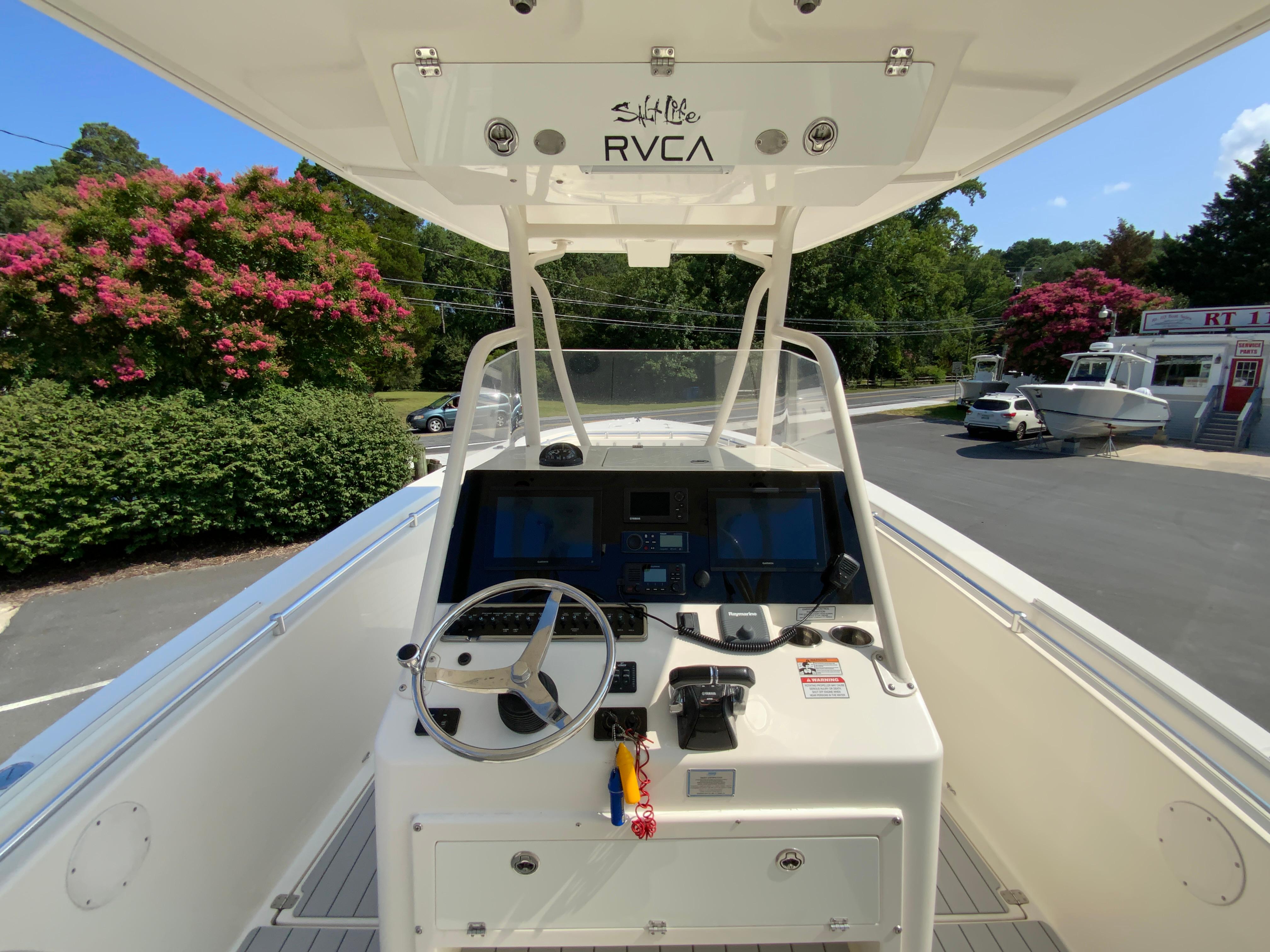 2013 Cobia 296 Center Console-11