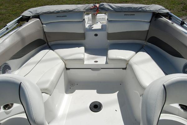 2010 Sea Doo PWC boat for sale, model of the boat is Challenger 210 & Image # 5 of 9