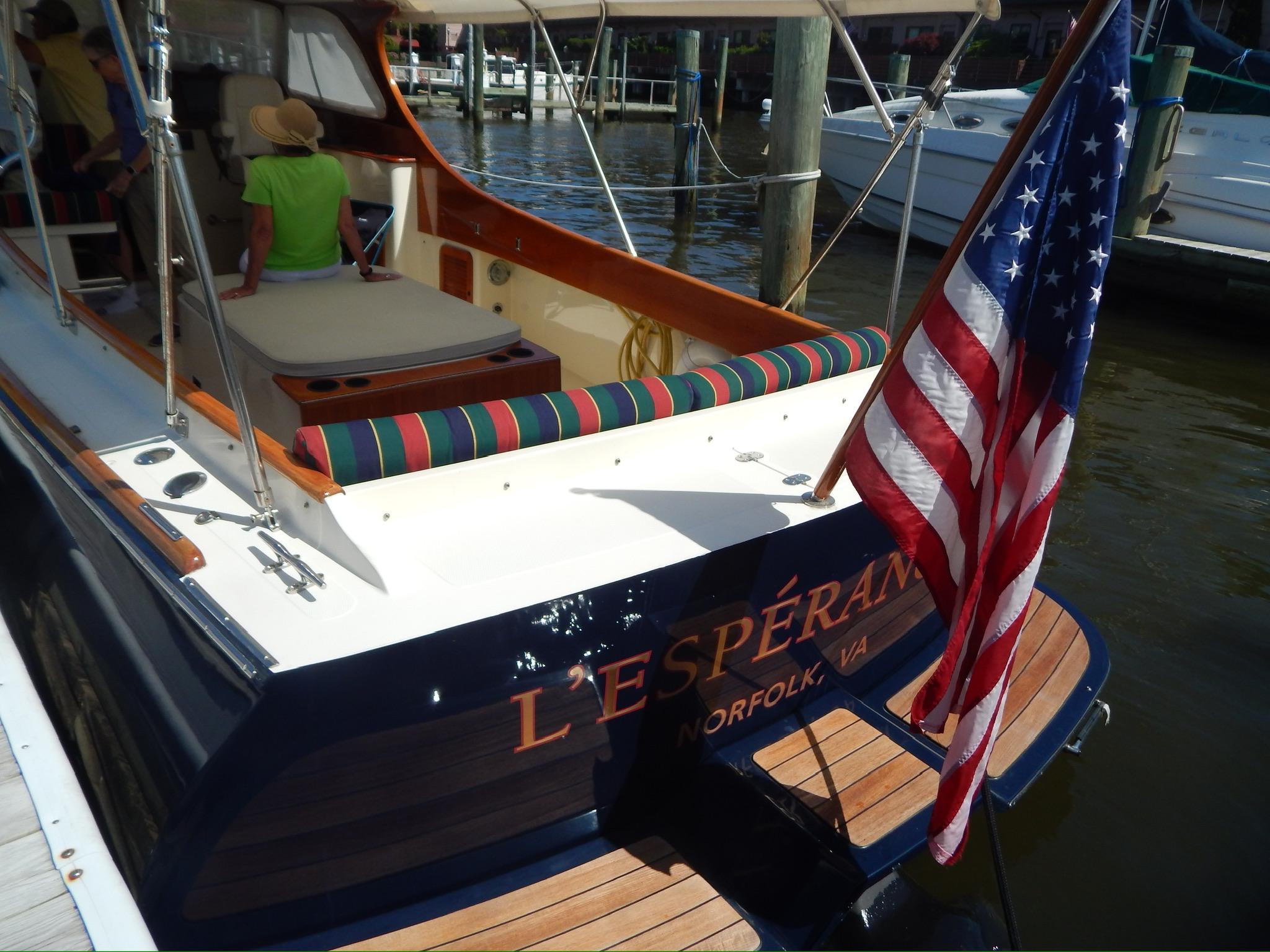 Hinckley-Classic 36 Picnic Boat 2001 -VA-US-9719831 | Thumbnail