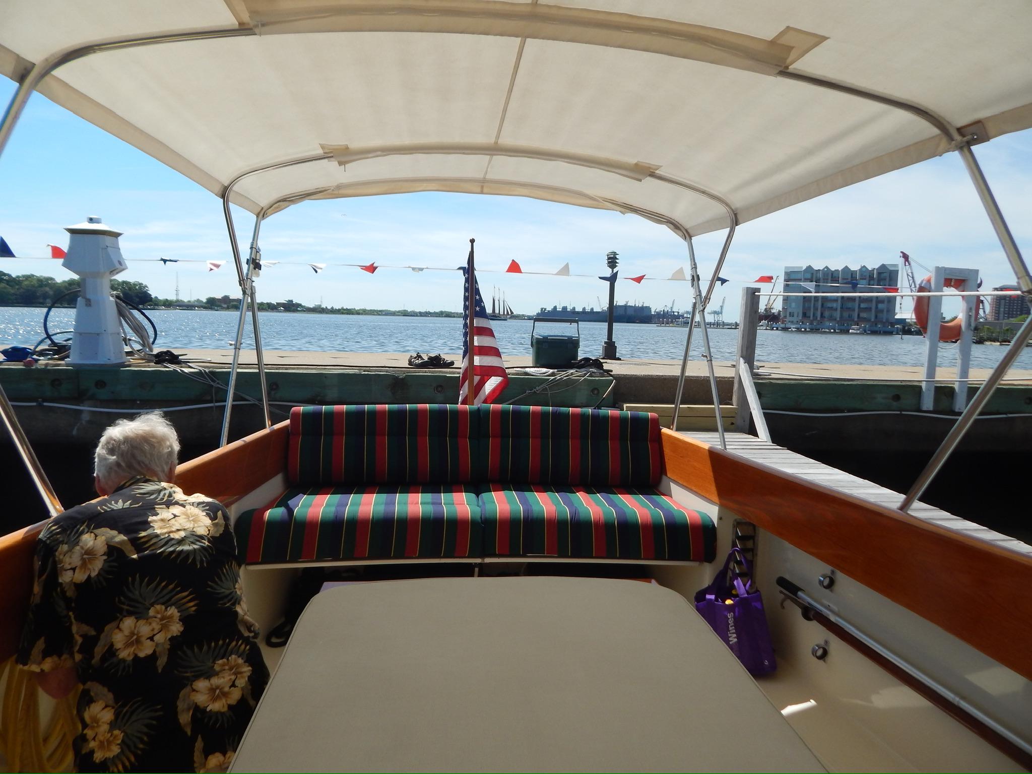 Hinckley-Classic 36 Picnic Boat 2001 -VA-US-9719831 | Thumbnail