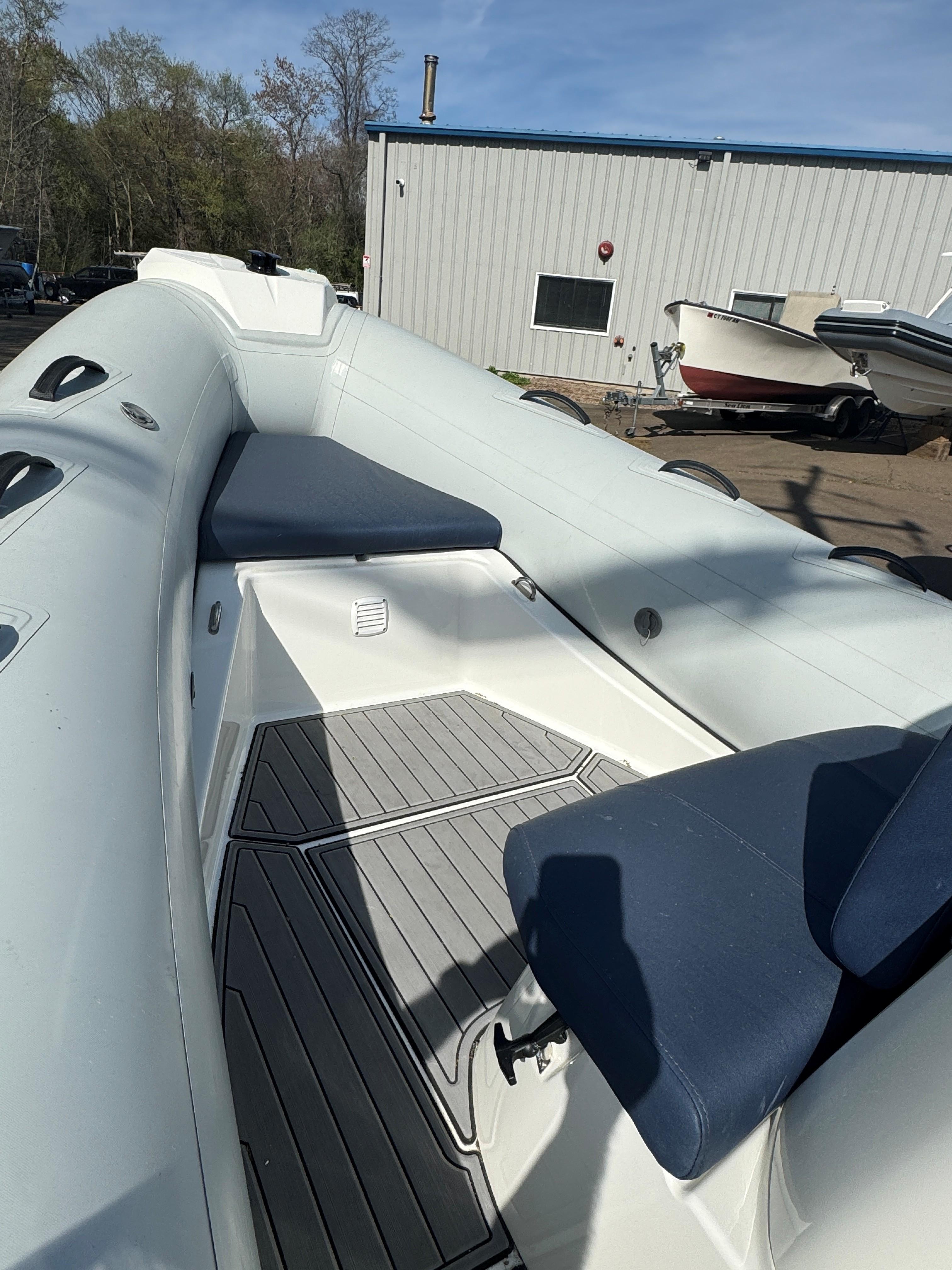 2023 Brig Navigator 485