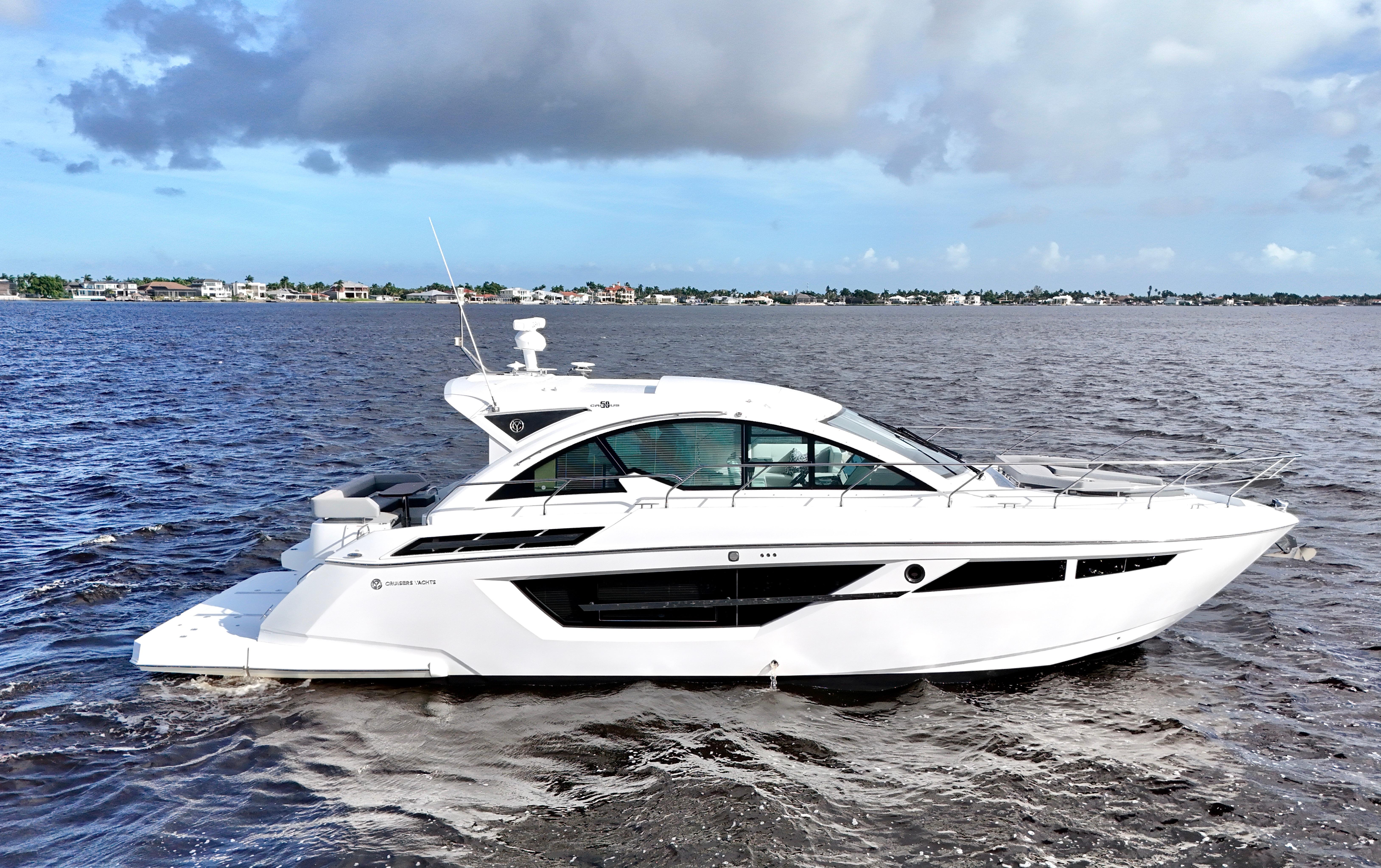 2020 Cruisers 50 cantius