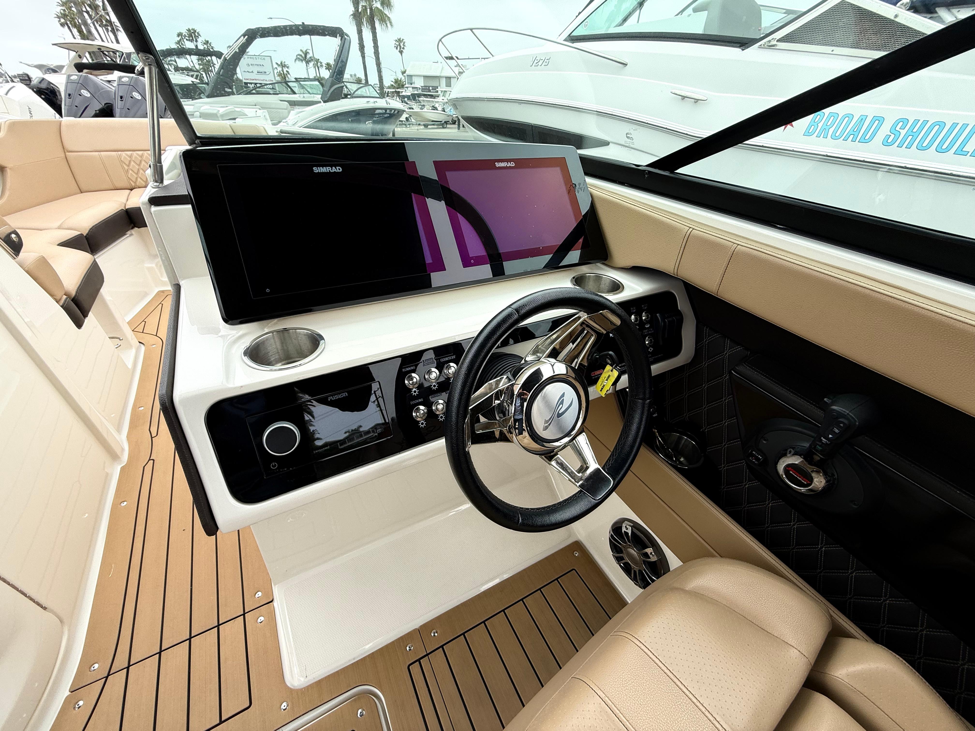 2019 Sea Ray SLX 250 #TBRL2054 inventory image at Sun Country Marine Group, Newport Beach 2019 Sea Ray SLX 250 #TBRL2054 inventory image at Sun Country Marine Group, Newport Beach