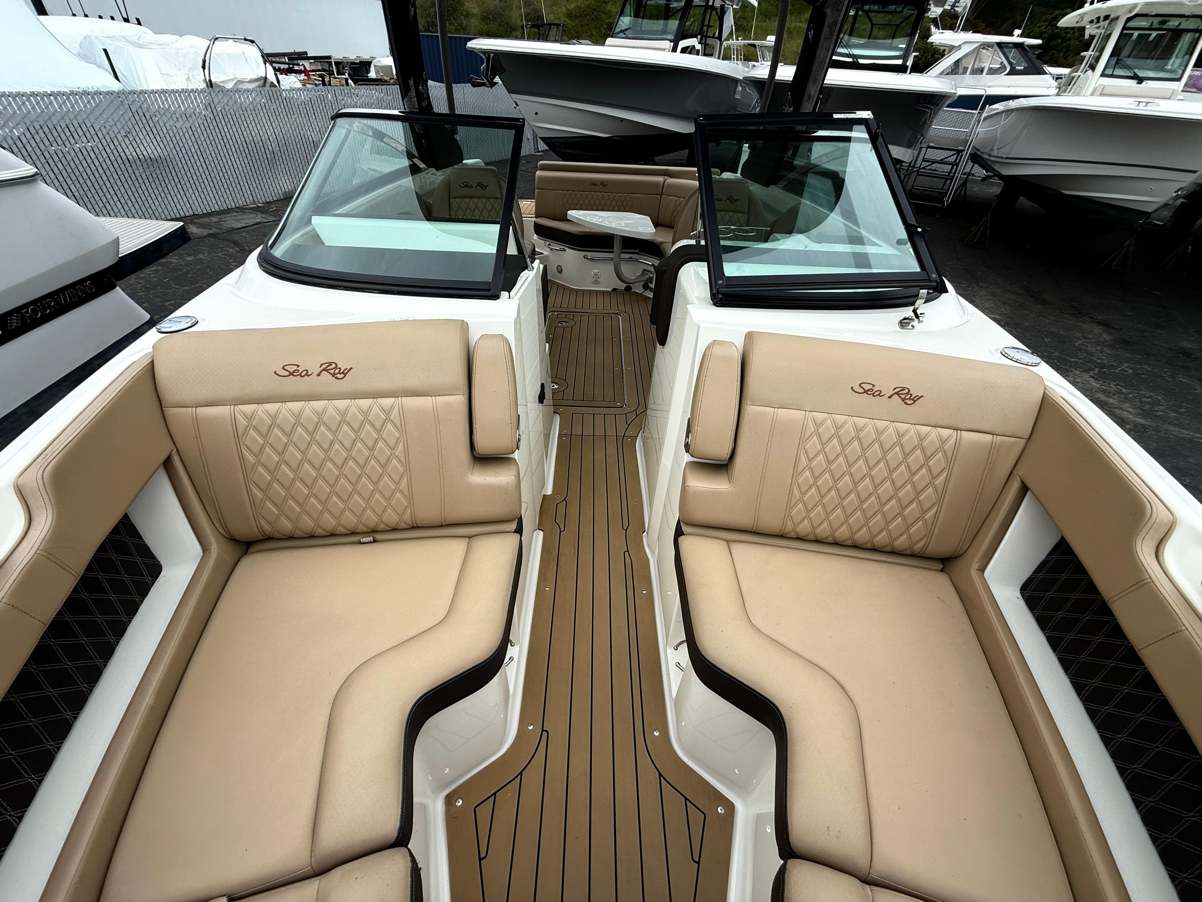 2019 Sea Ray SLX 250 #TBRL2054 inventory image at Sun Country Marine Group, Newport Beach 2019 Sea Ray SLX 250 #TBRL2054 inventory image at Sun Country Marine Group, Newport Beach