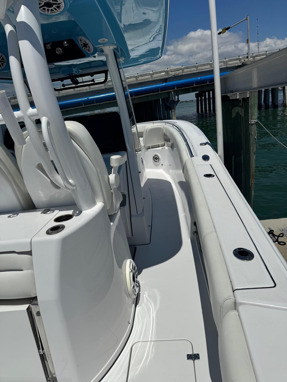 2020-sportsman-open-352-center-console-power-9759847-20250415142723853-1_XLARGE