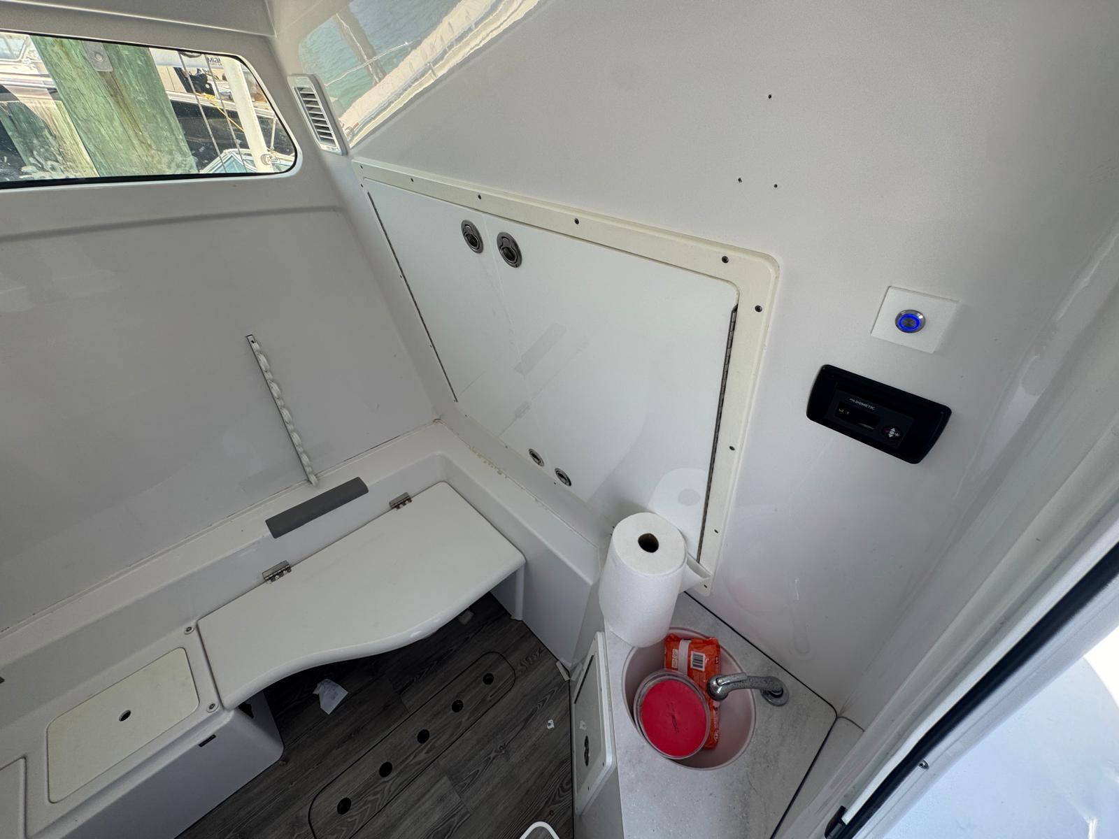 2020-sportsman-open-352-center-console-power-9759847-20250415142733837-1_XLARGE
