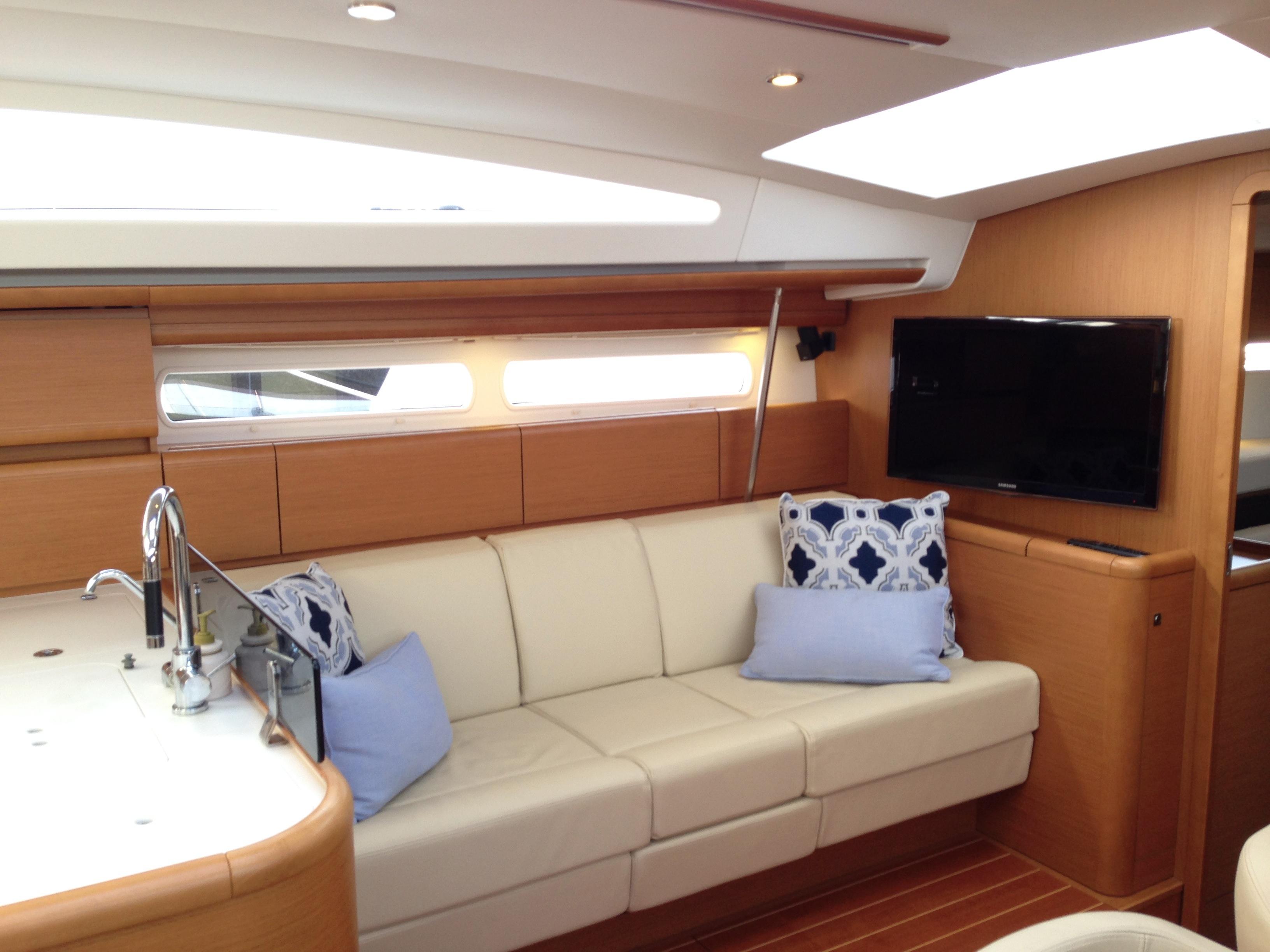 Jeanneau-57 2011 -CA-US-9692850 | Thumbnail