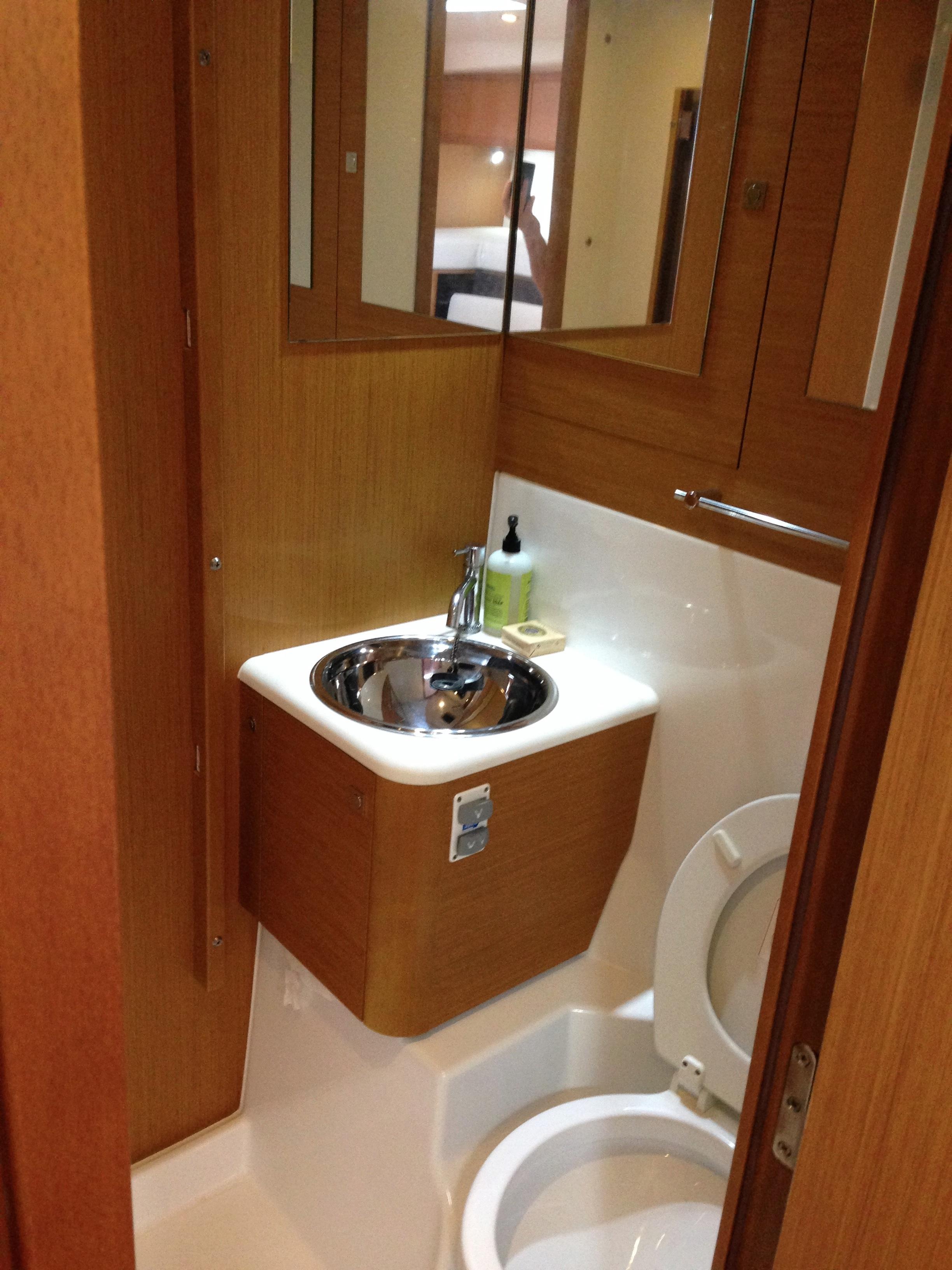 Jeanneau-57 2011 -CA-US-9692850 | Thumbnail