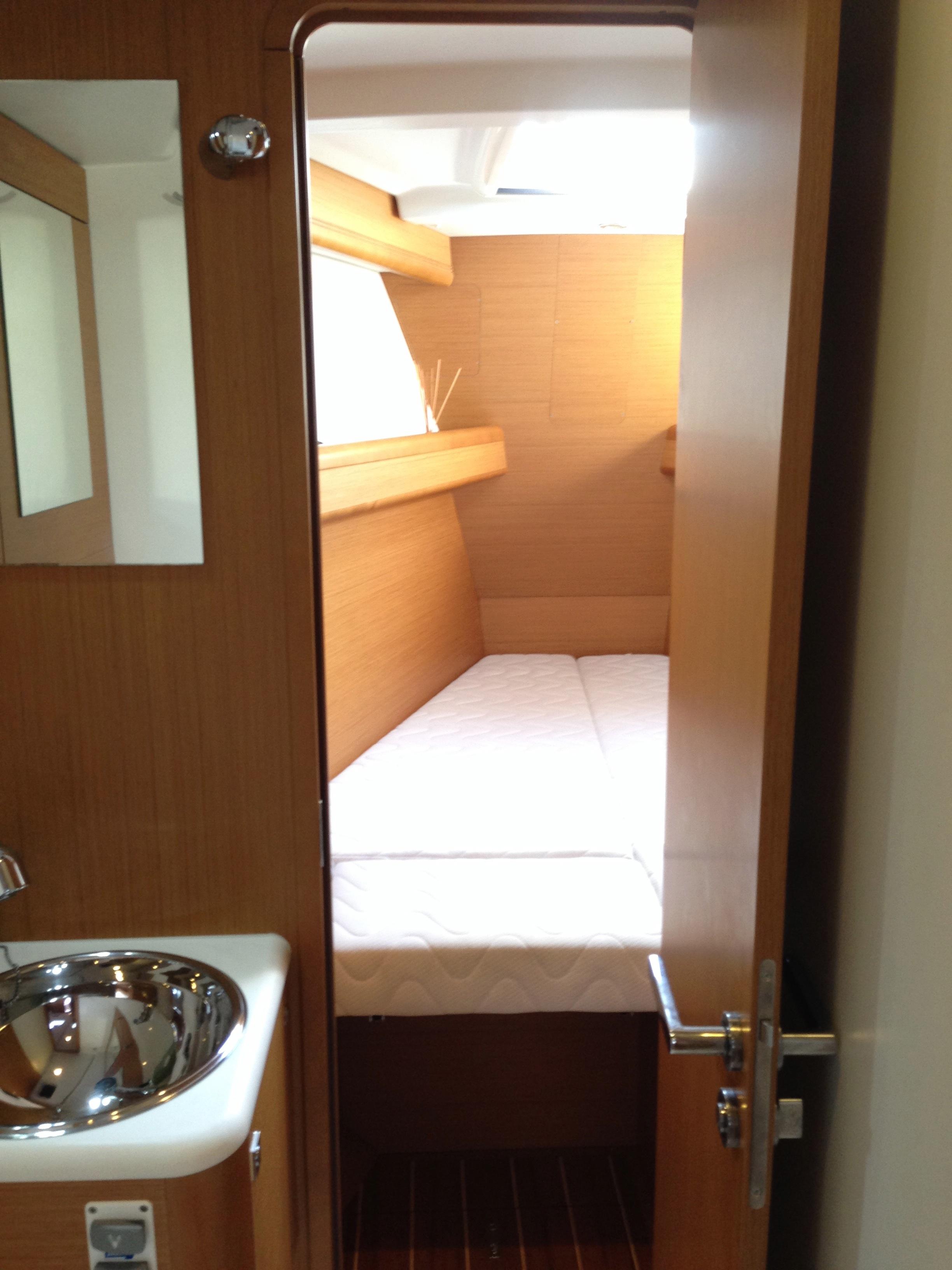 Jeanneau-57 2011 -CA-US-9692850 | Thumbnail