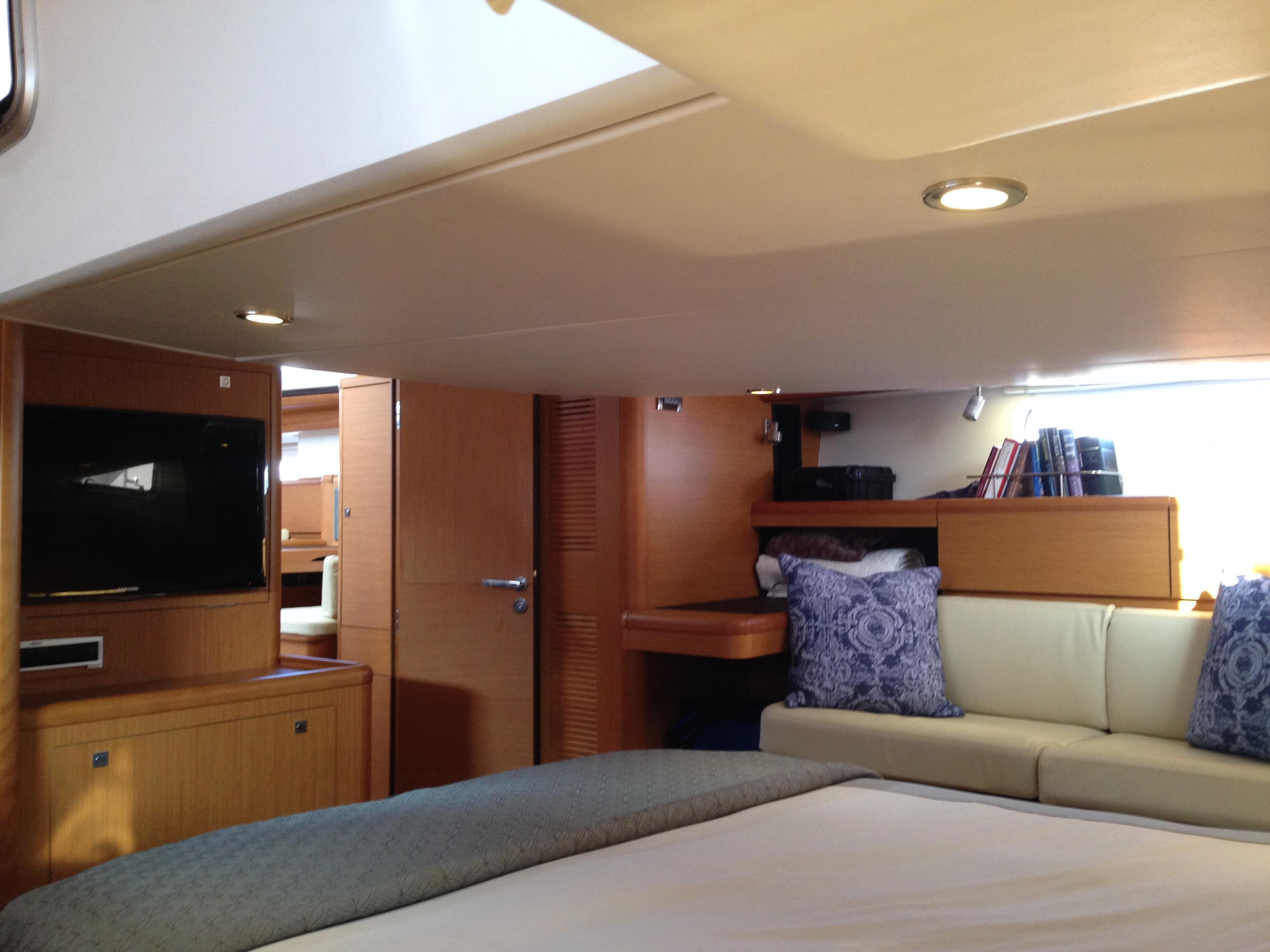Jeanneau-57 2011 -CA-US-9692850 | Thumbnail