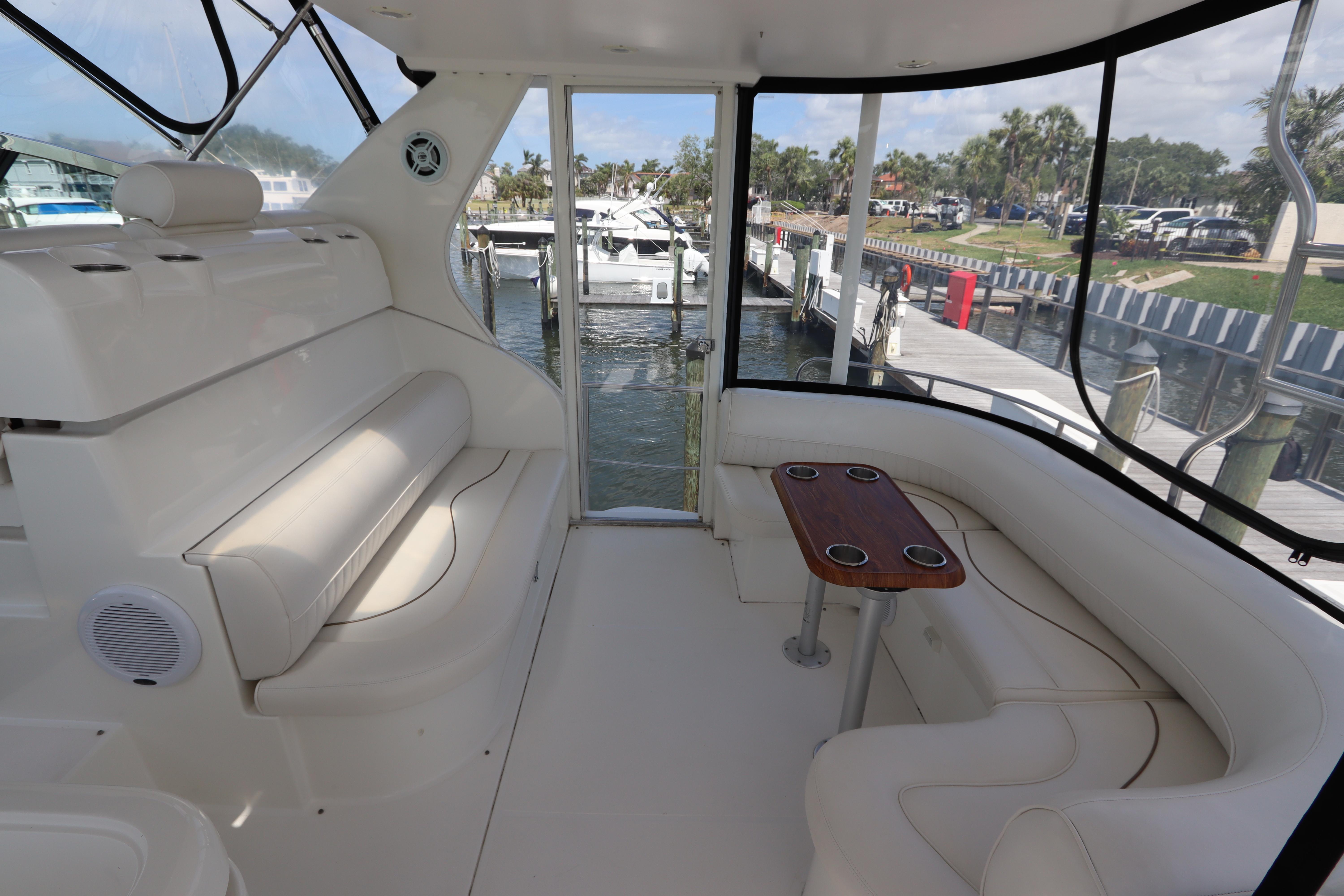 2001-cruisers-yachts-4450-express-motoryacht-power-9749864-20250407134147507-1_XLARGE
