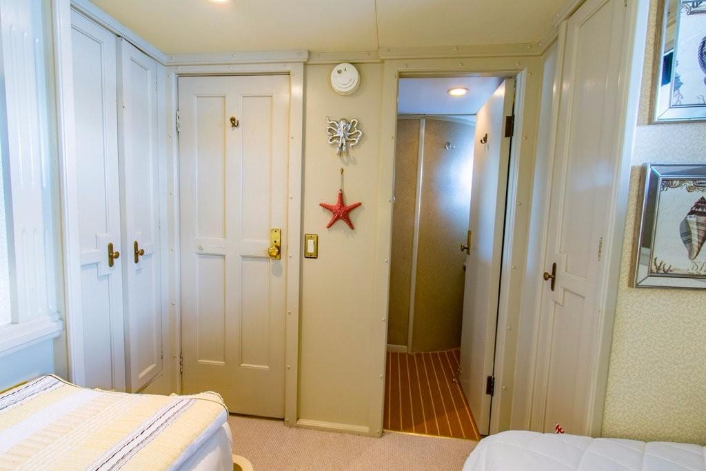 guest stateroom midship starboard