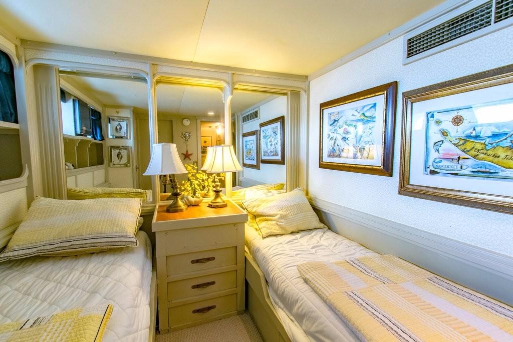 guest stateroom midship starboard