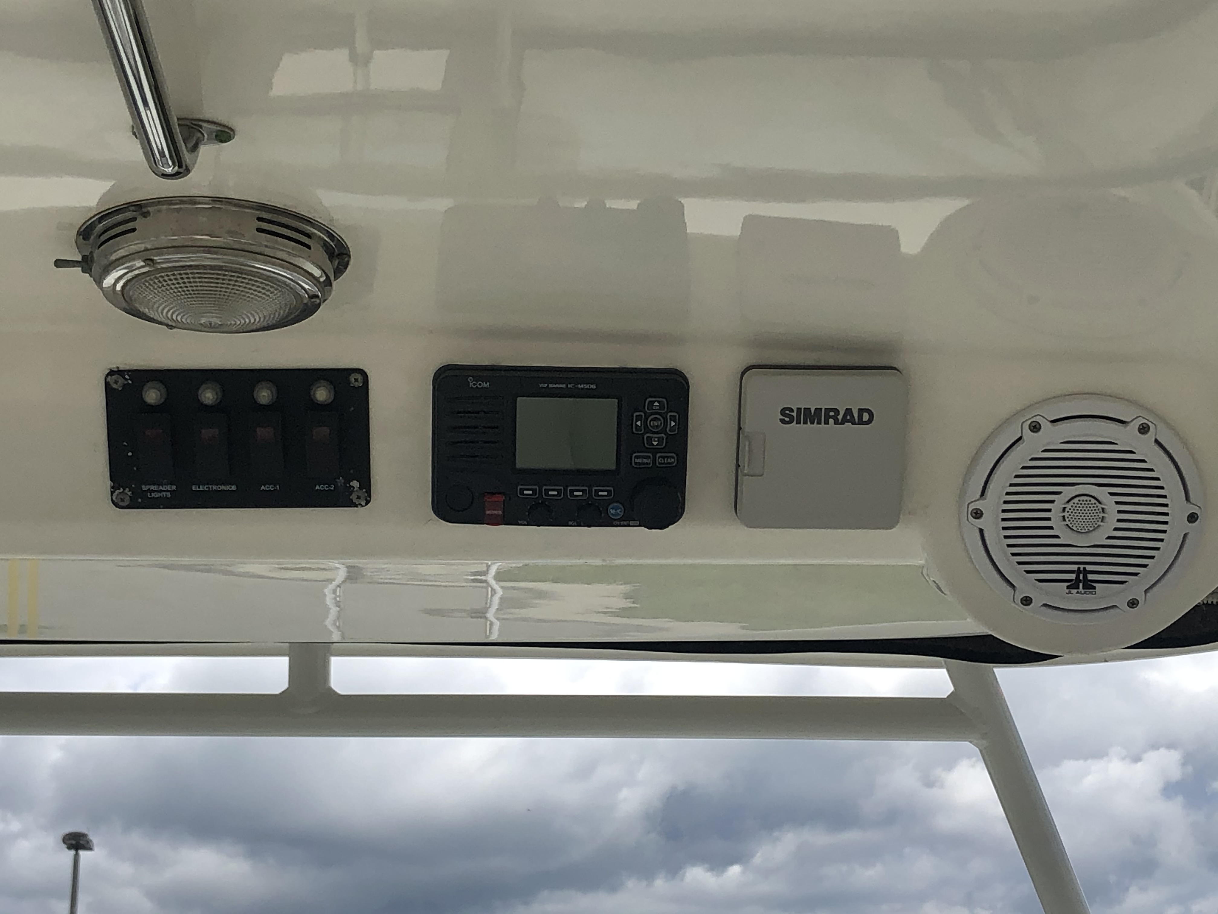 30' Boston Whaler, Listing Number 100878931, - Photo No. 17