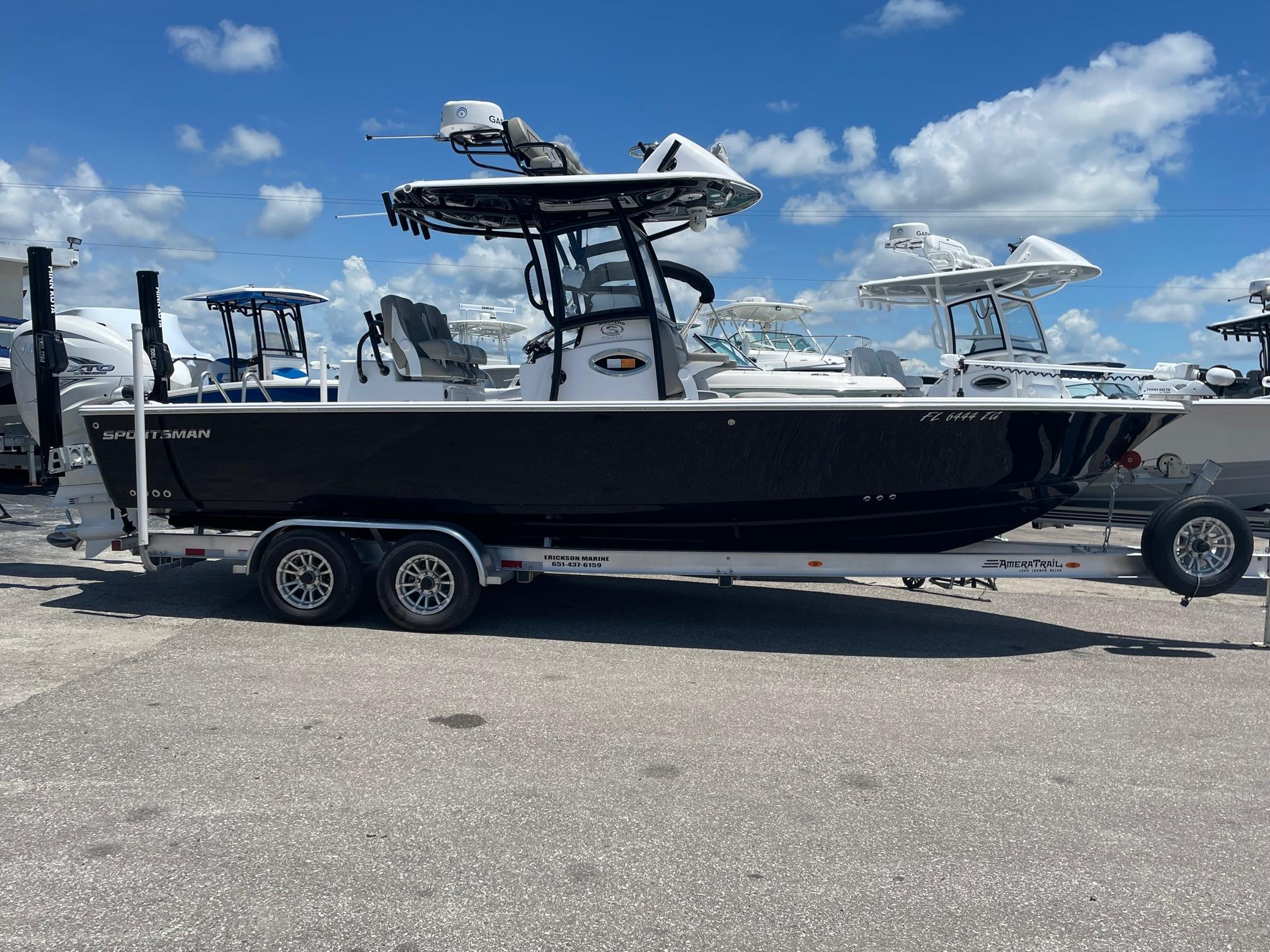 2022 Sportsman Masters 267OE Bay Boat