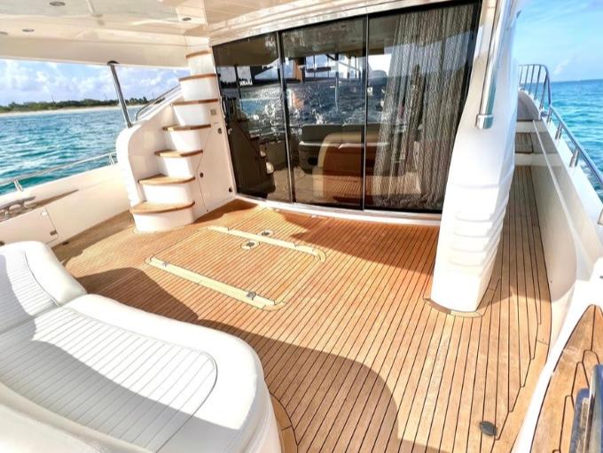 Uniq Yacht Photos Pics 