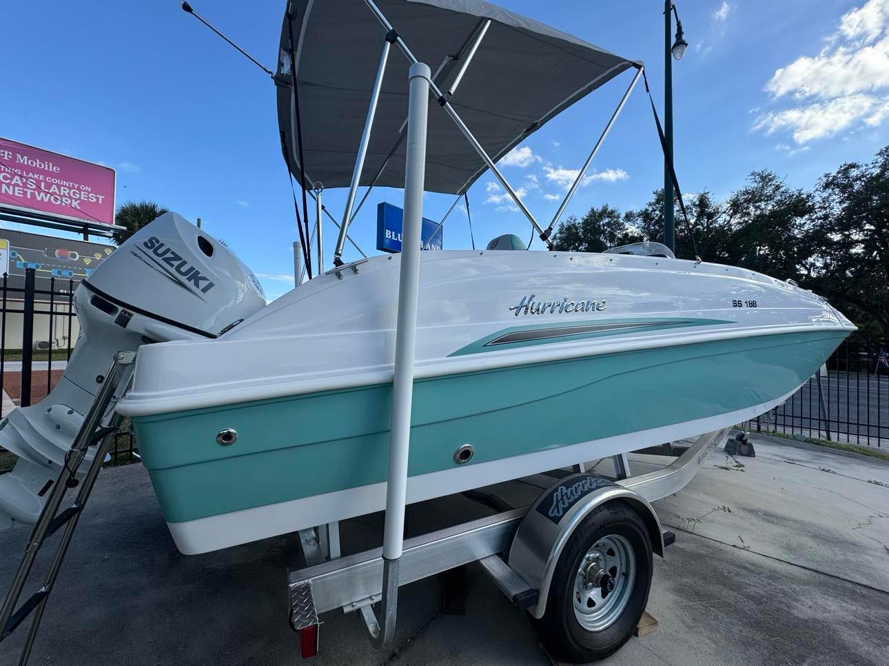 2024 Hurricane SunDeck Sport 188 OB-3