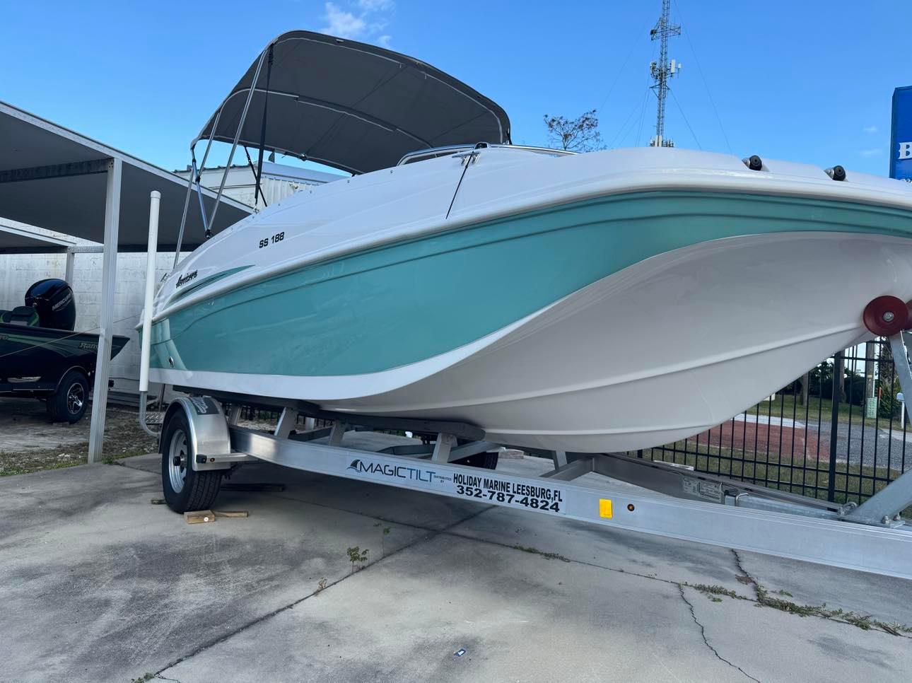 2024 Hurricane SunDeck Sport 188 OB-2