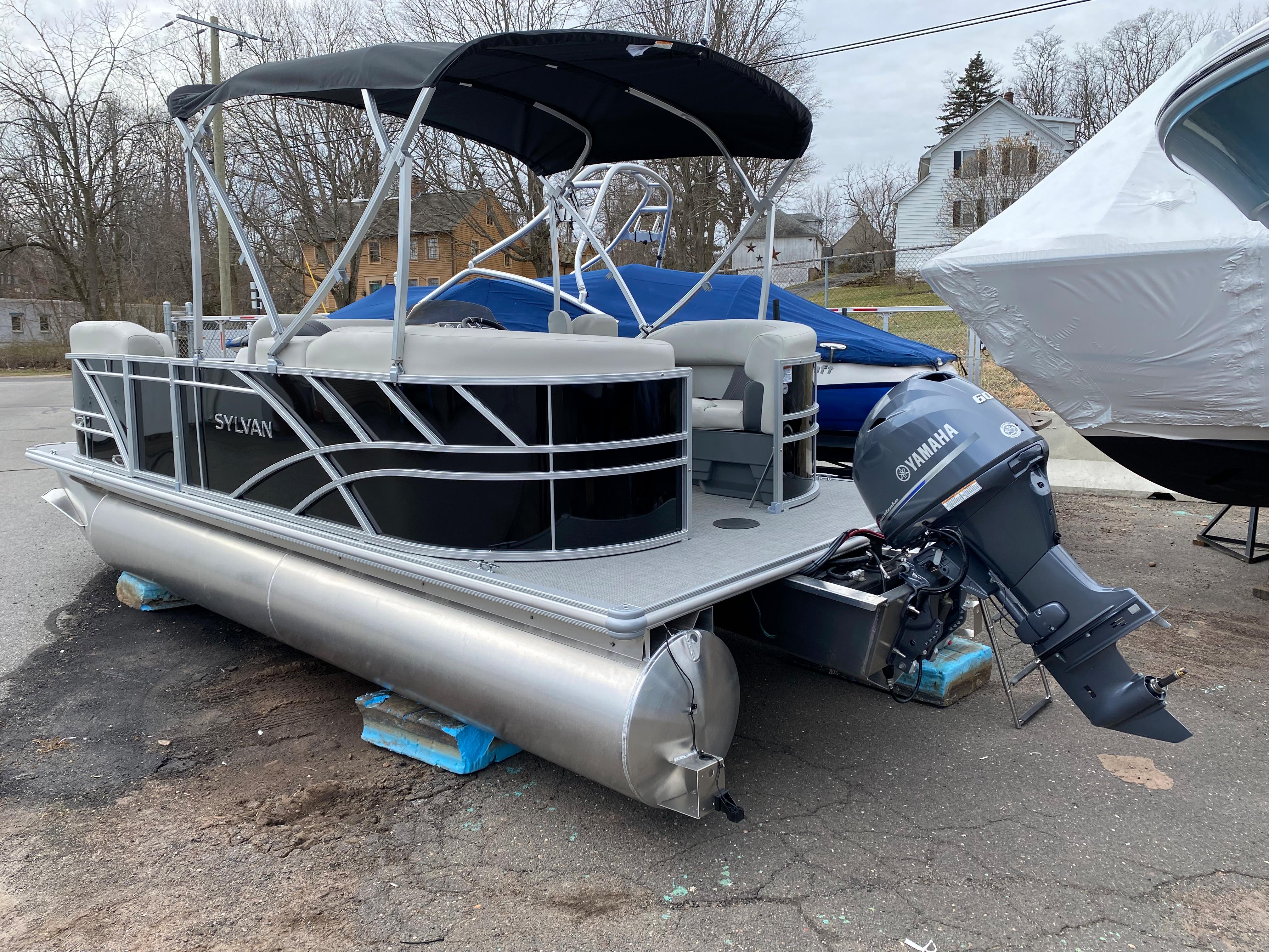 2026 Sylvan Mirage 820 LZ 2