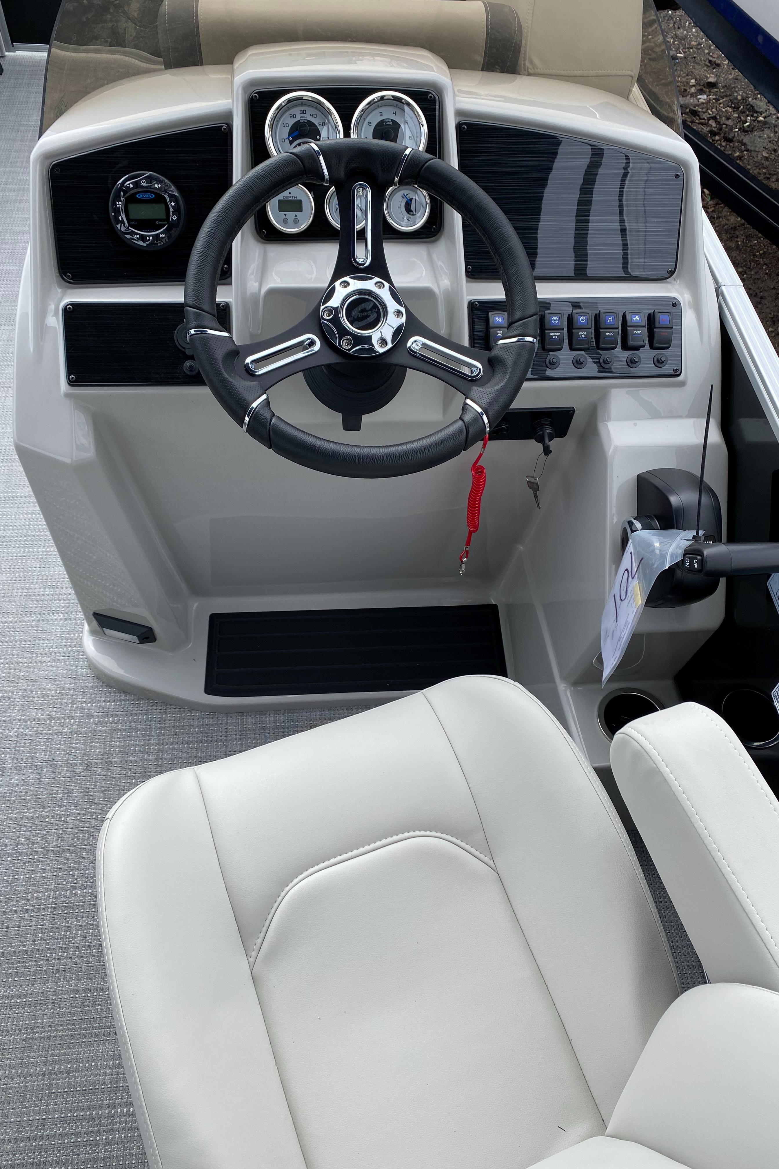 2026 Sylvan Mirage 820 LZ 6