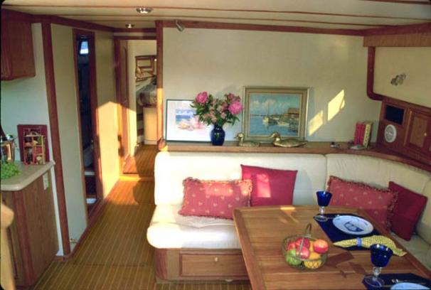 Knot 10 Yacht Sales Knot 10 Yacht Sales