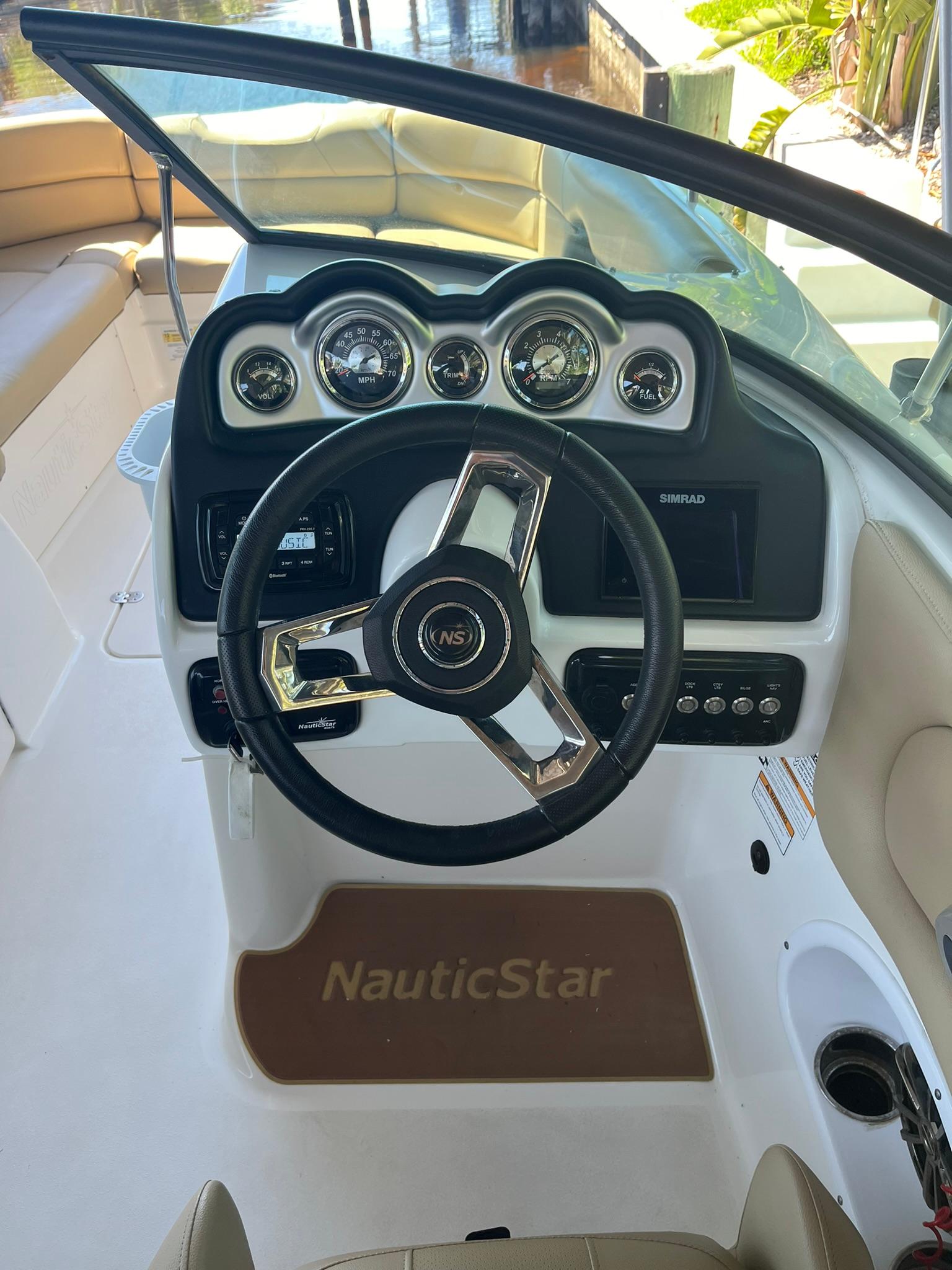 2019 NauticStar
						243DC Sport Deck-7