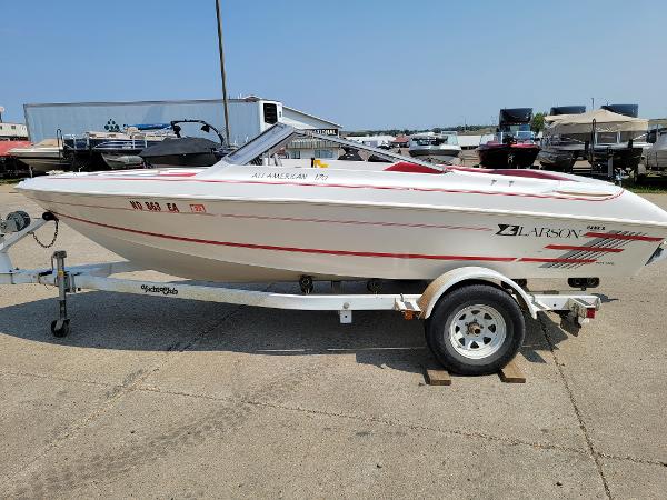 1992 Larson boat for sale, model of the boat is All American 170 & Image # 2 of 15