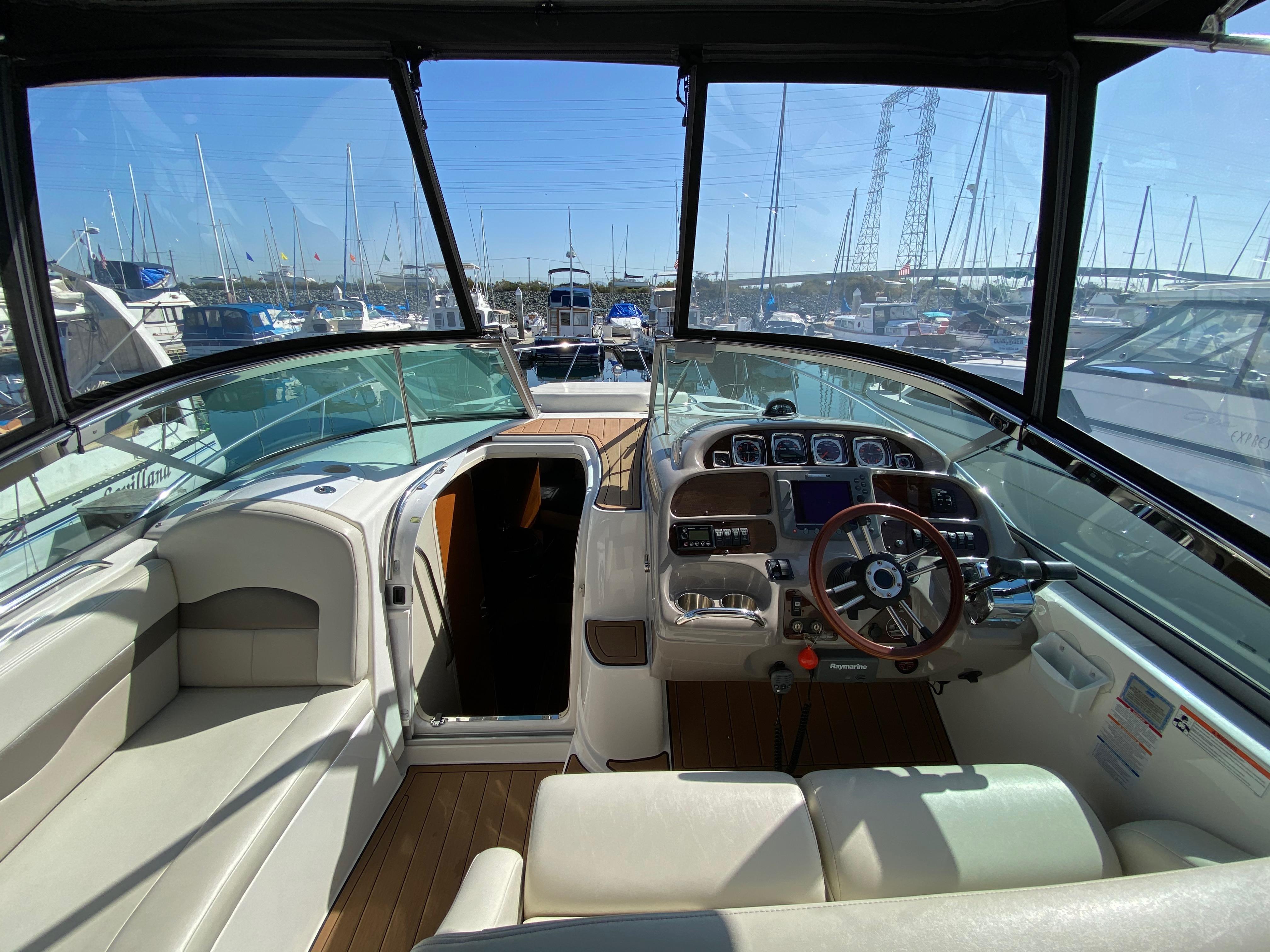 Image [15] of 2008 Chaparral 310 Signature