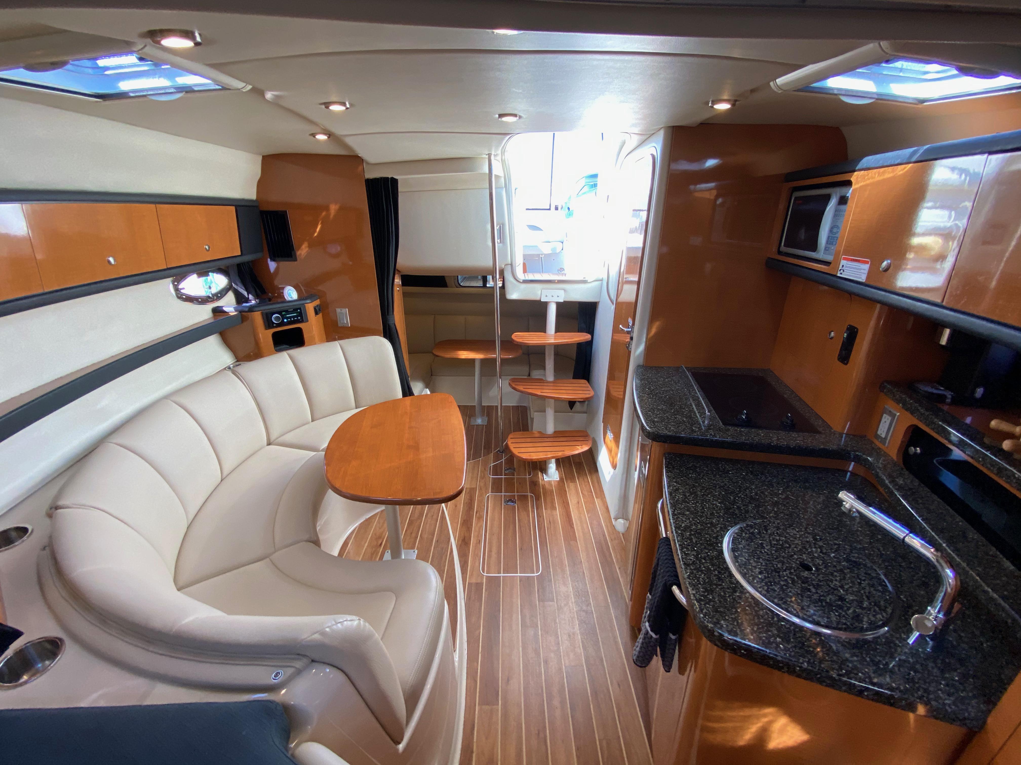 Image [41] of 2008 Chaparral 310 Signature