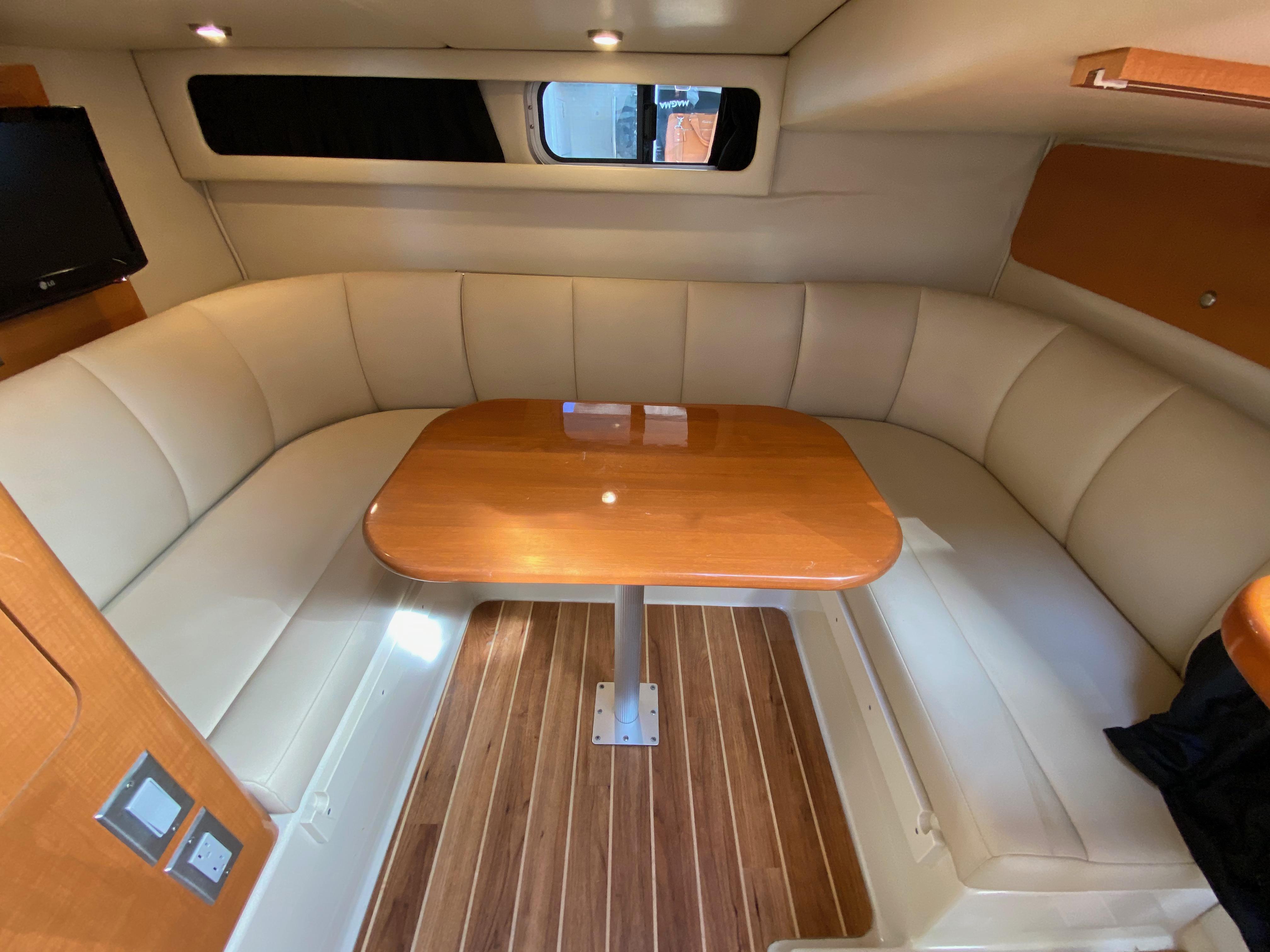 Image [44] of 2008 Chaparral 310 Signature
