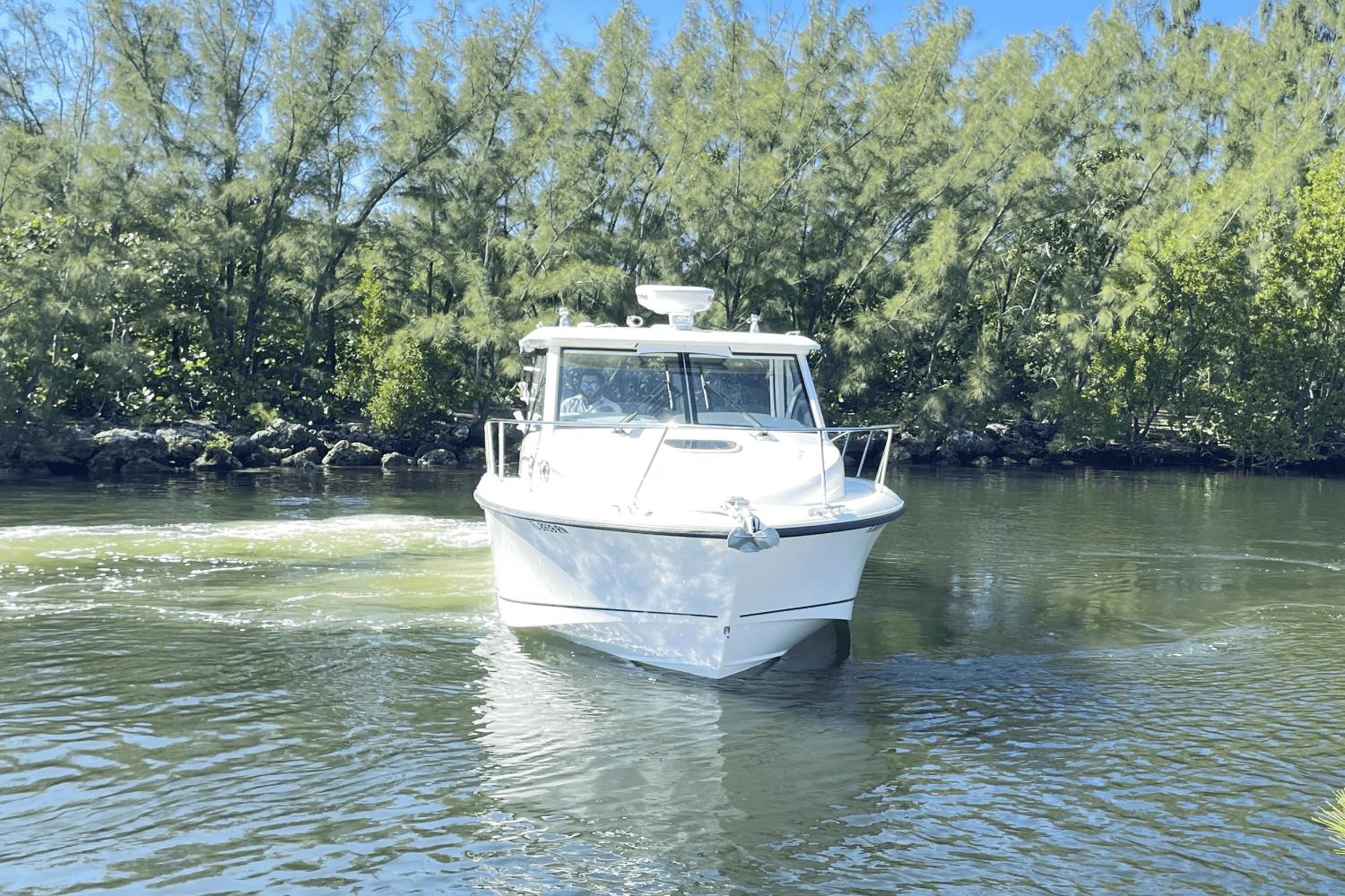 2018 Boston Whaler 315 Conquest