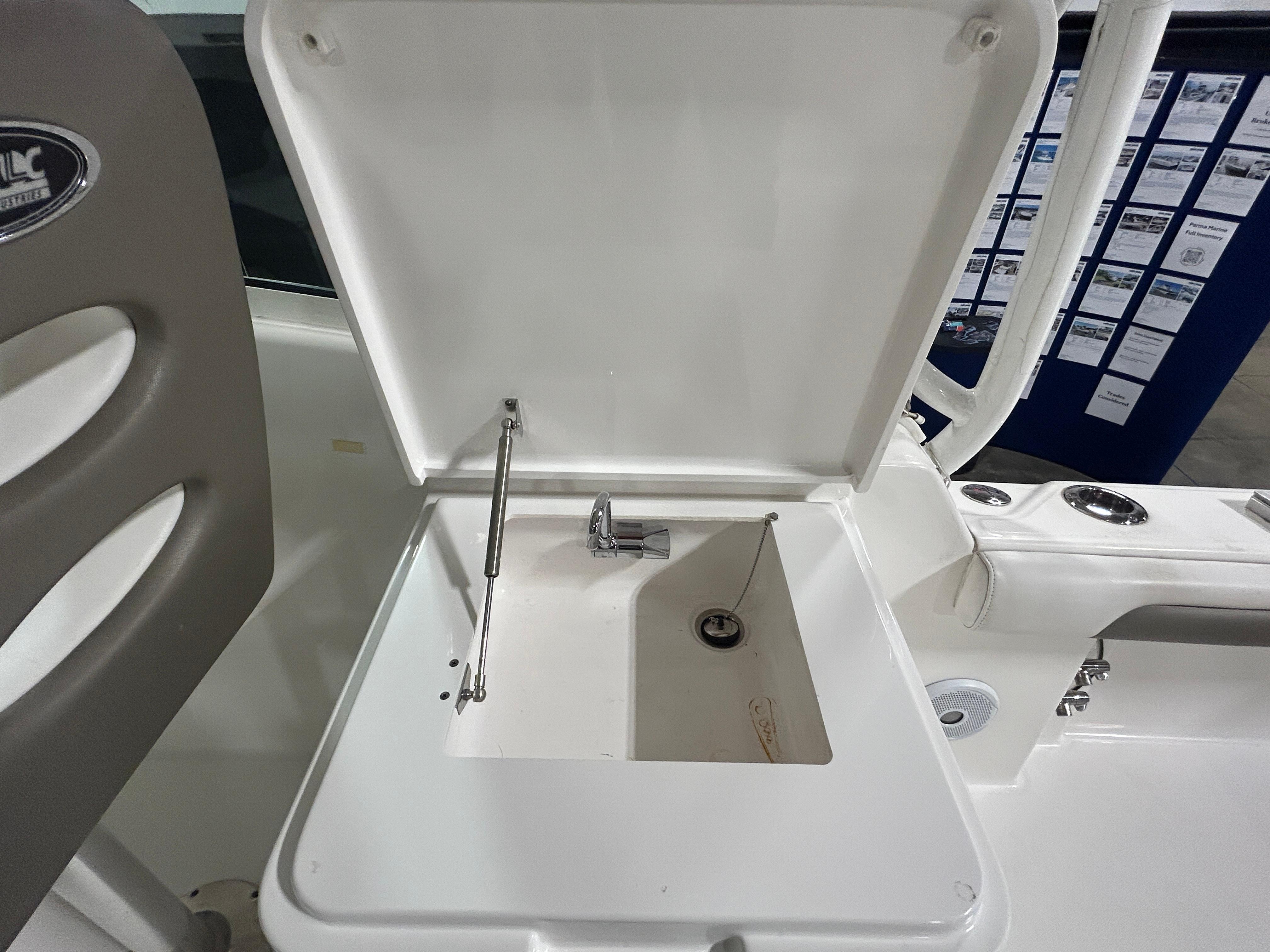 2019-albemarle-27-dual-console-power-9659901-20250120141407532-1_XLARGE