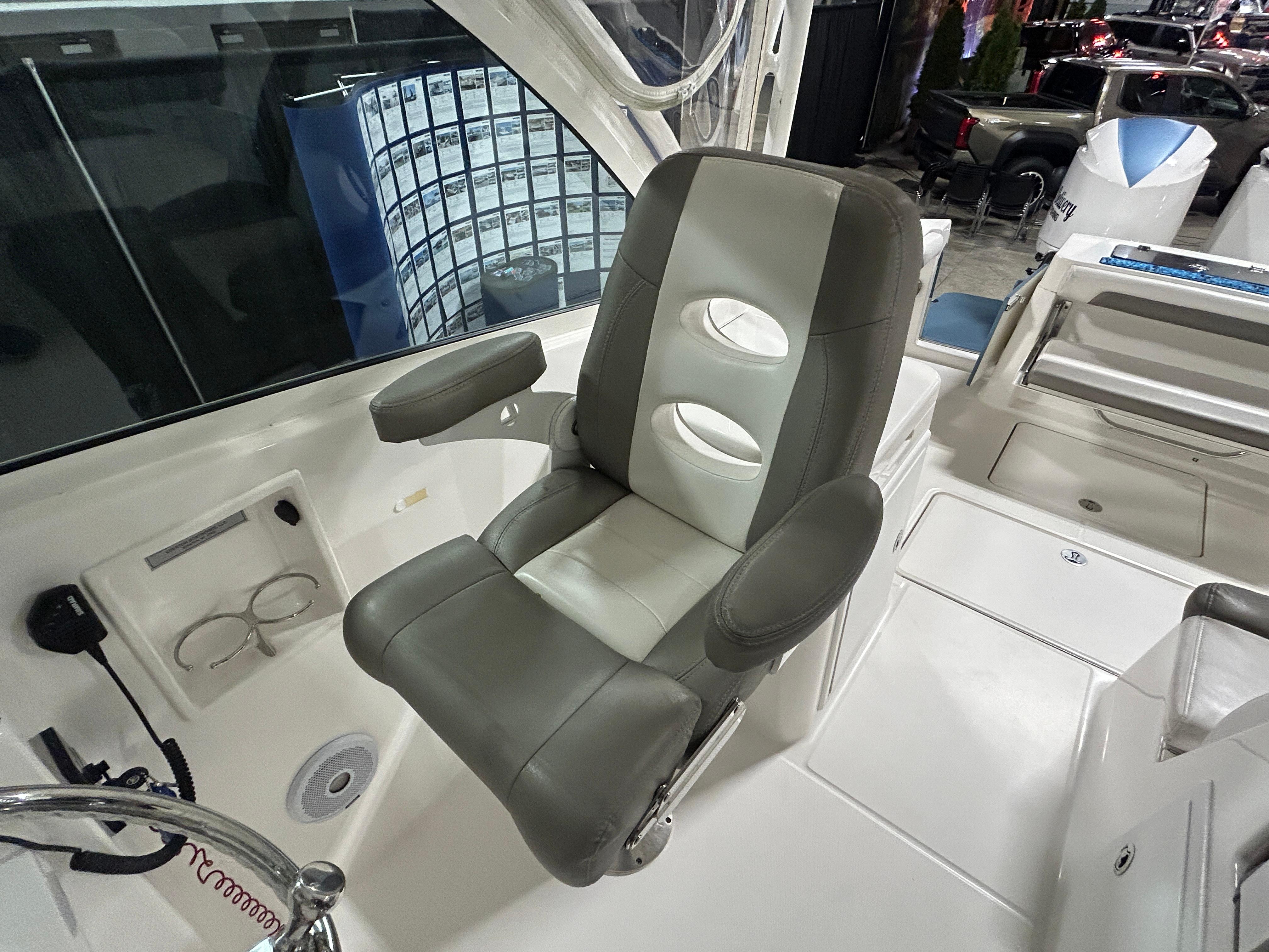 2019-albemarle-27-dual-console-power-9659901-20250120141416916-1_XLARGE