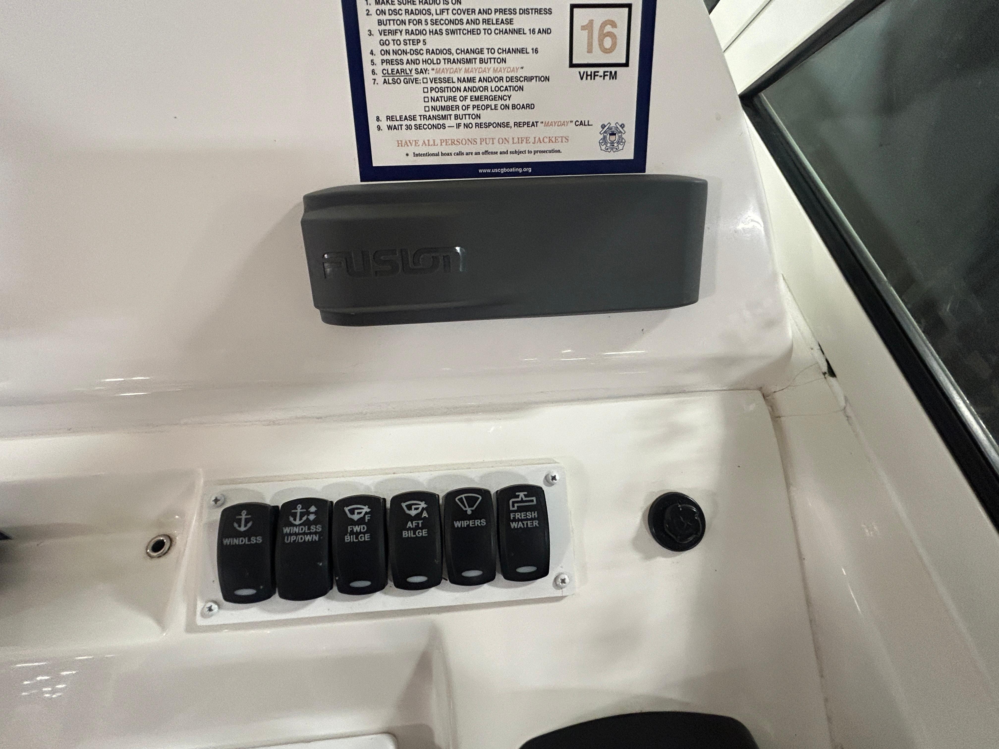 2019-albemarle-27-dual-console-power-9659901-20250120141434710-1_XLARGE